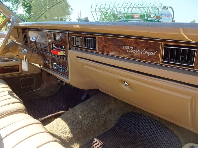 LINCOLN Continental Town Coupé Cabriolet-image-9