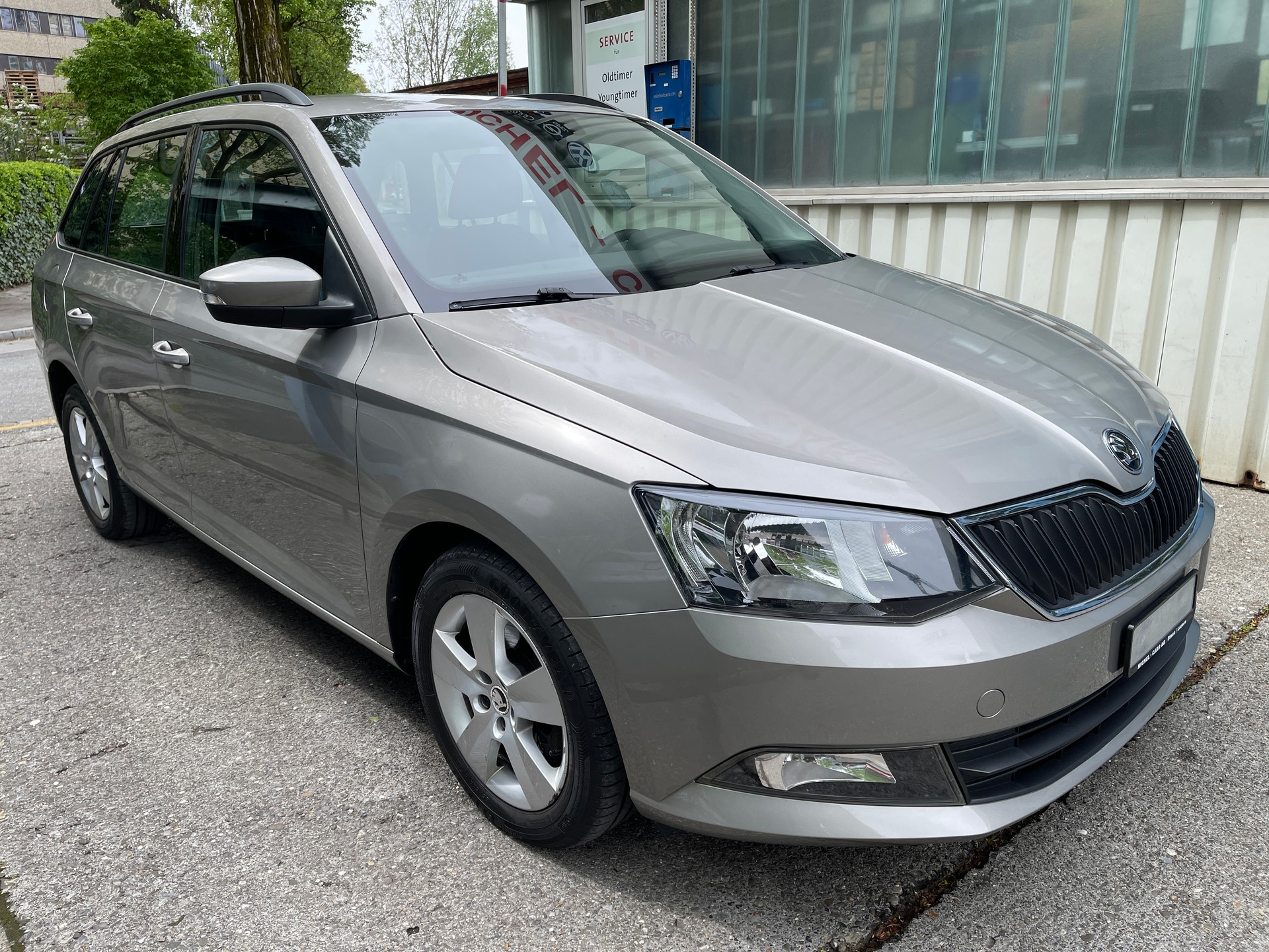 SKODA Fabia 1.2 TSI Ambition-image-1