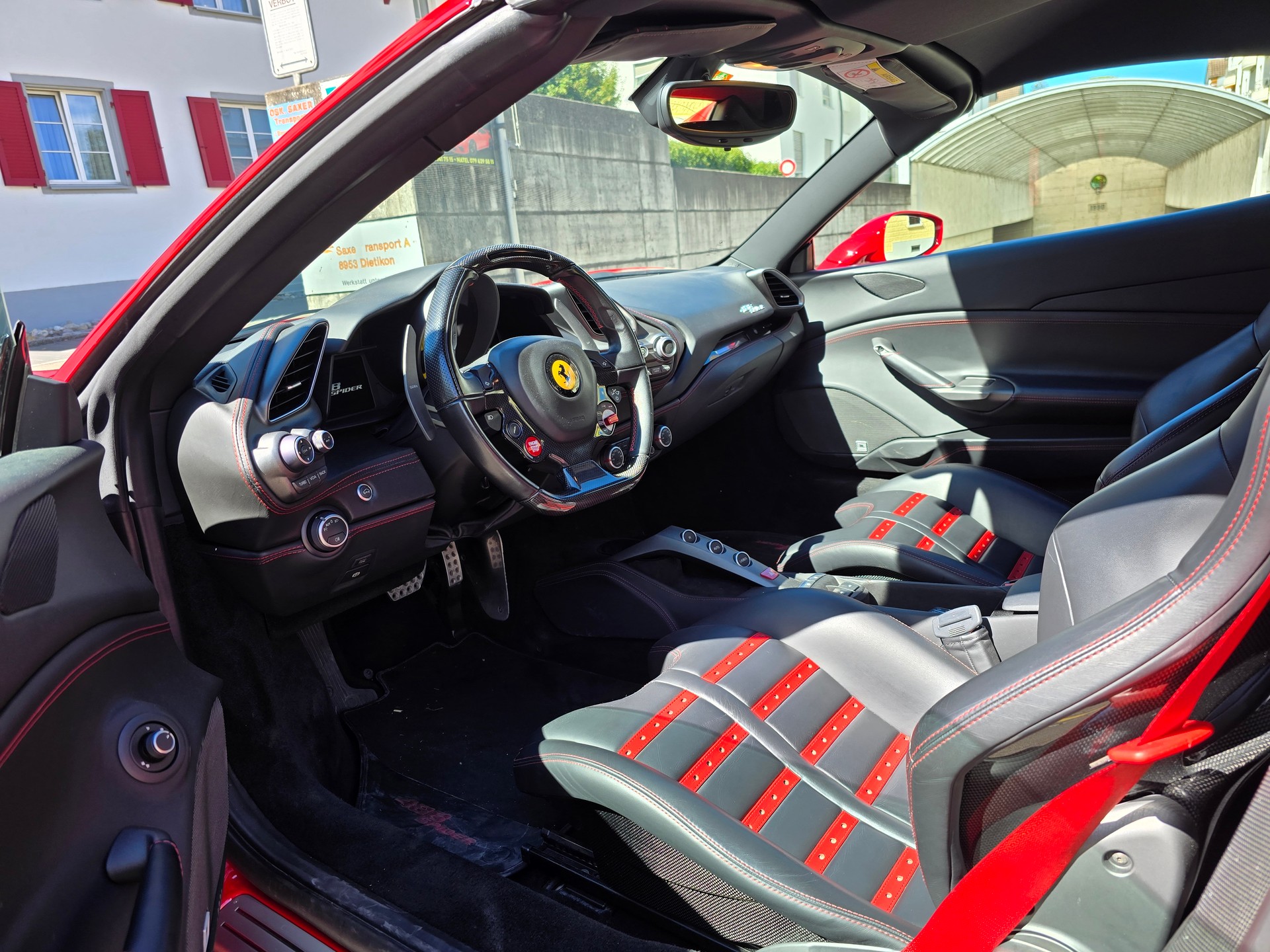FERRARI 488 Spider 3.9 V8-image-8