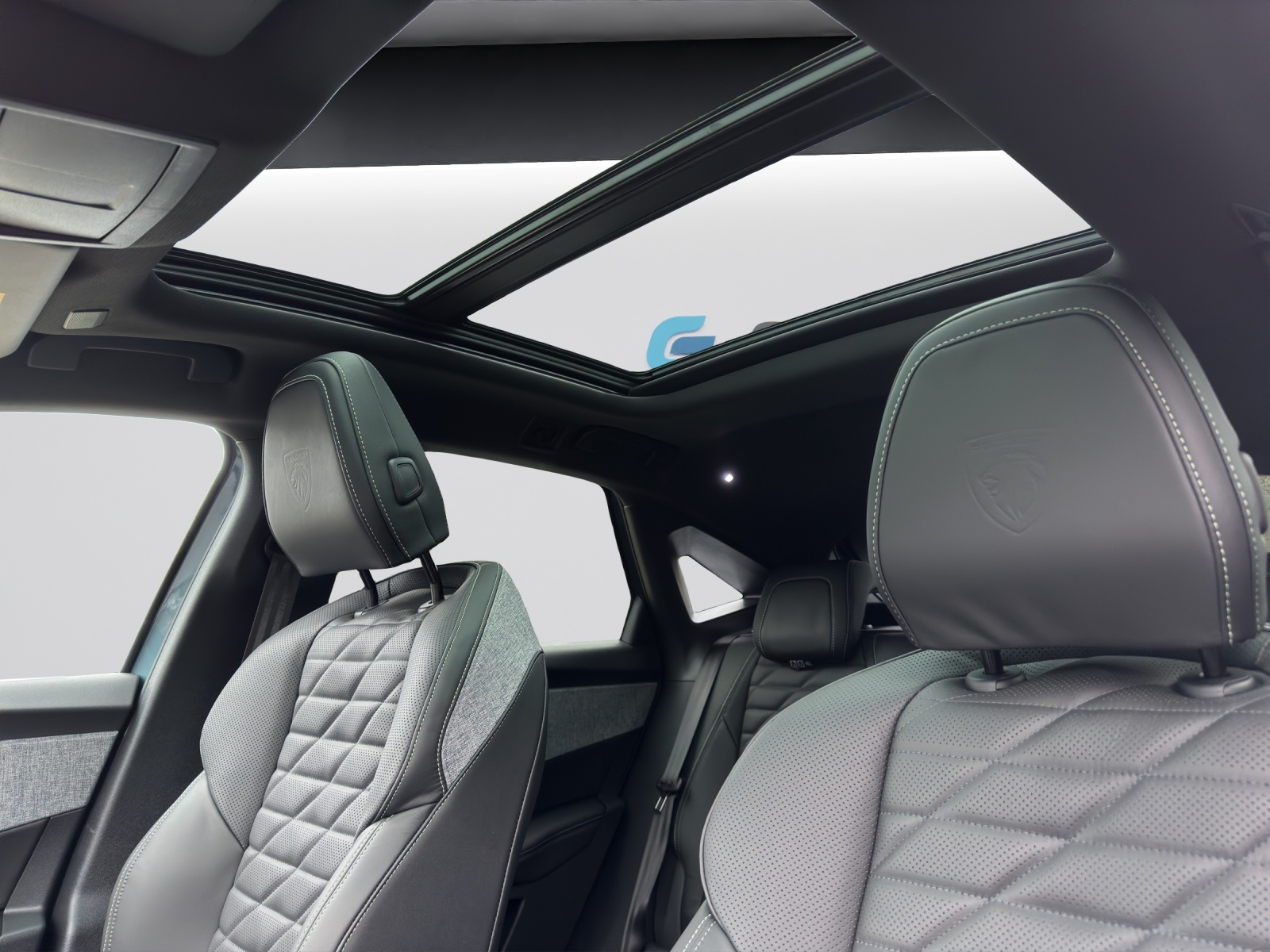 PEUGEOT 3008 NEW 136 e-DCS GT-image-14