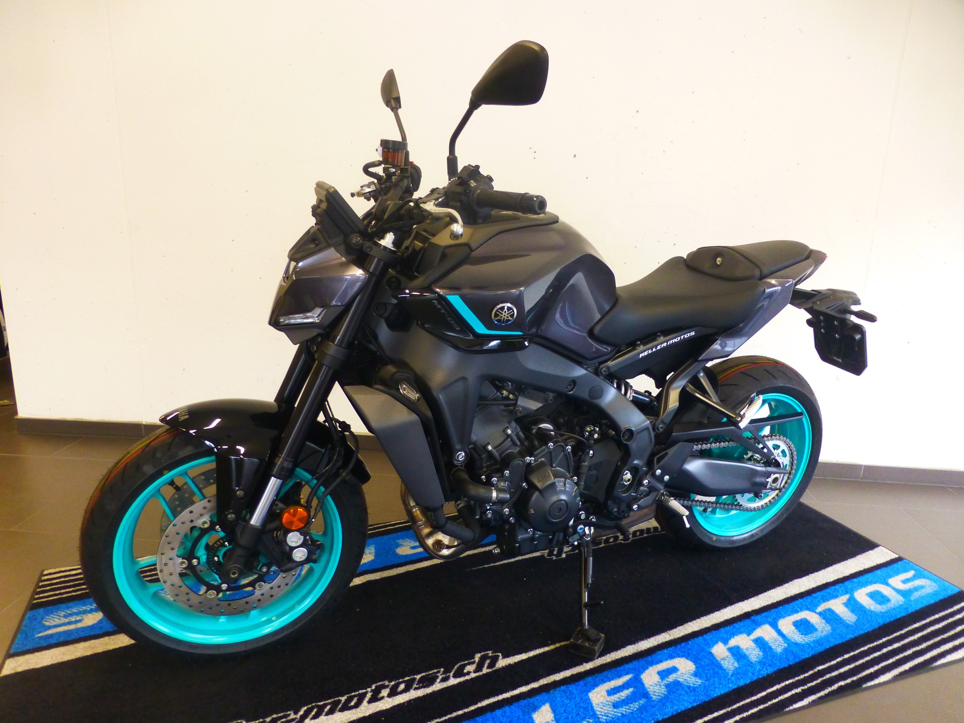 YAMAHA MT-09-image-7