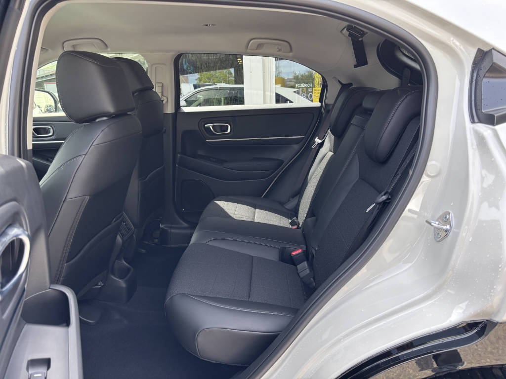 HONDA HR-V 1.5 i-MMD Advance extrem Verbier-image-9