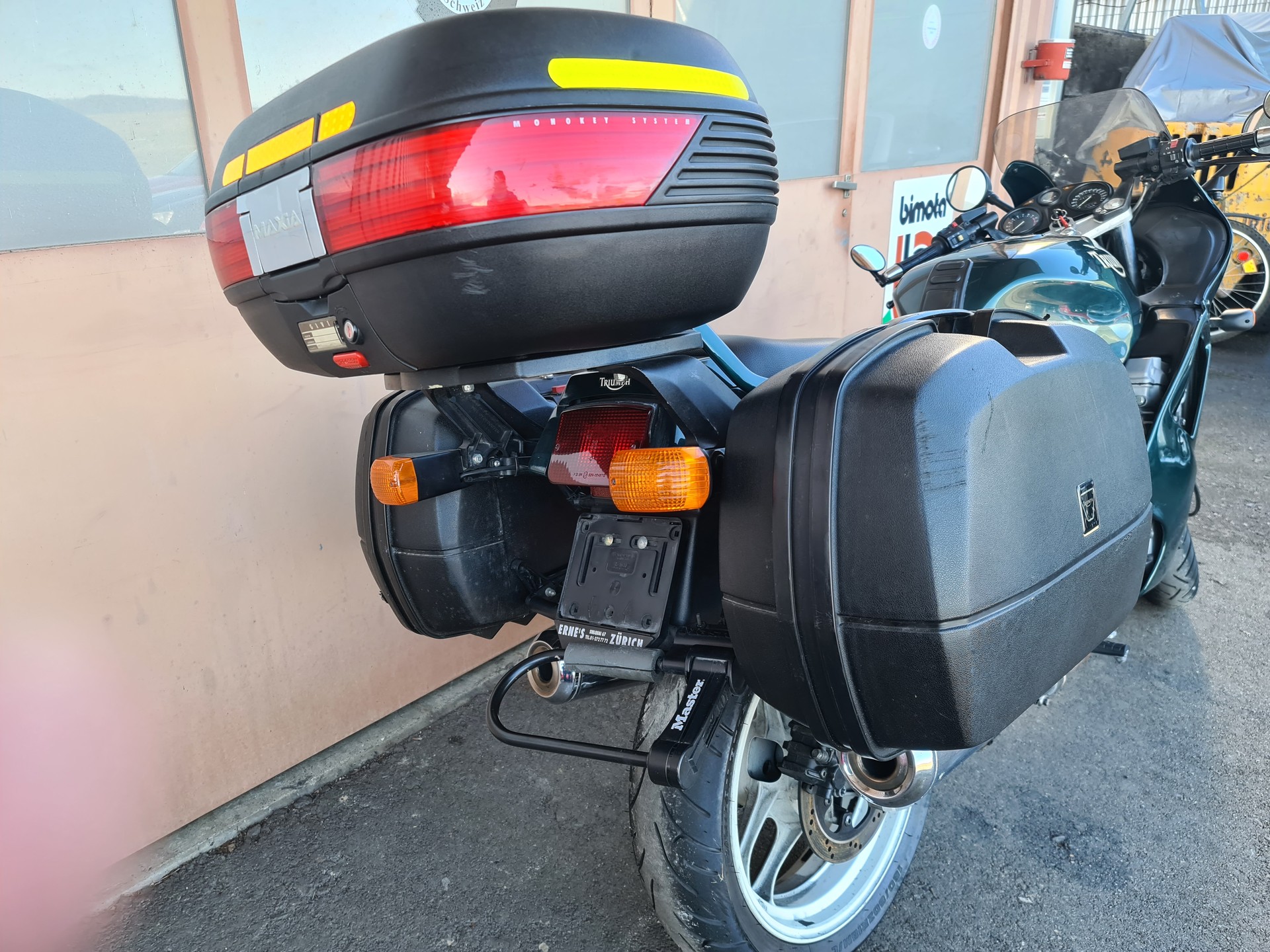 TRIUMPH Trophy 1200-image-2