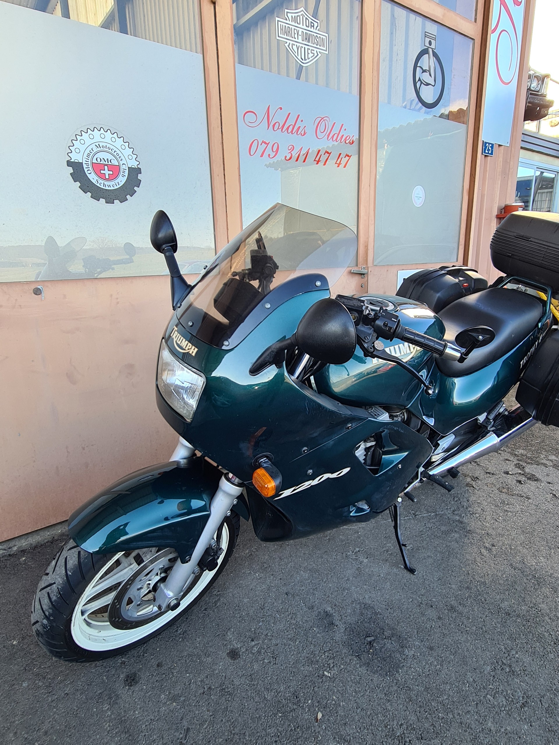TRIUMPH Trophy 1200-image-8