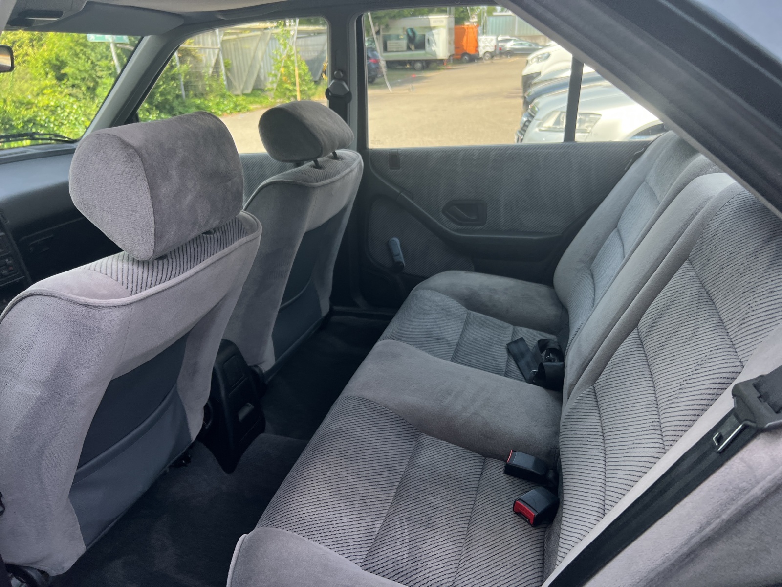 PEUGEOT 405 2.0 SRI ABS-image-23