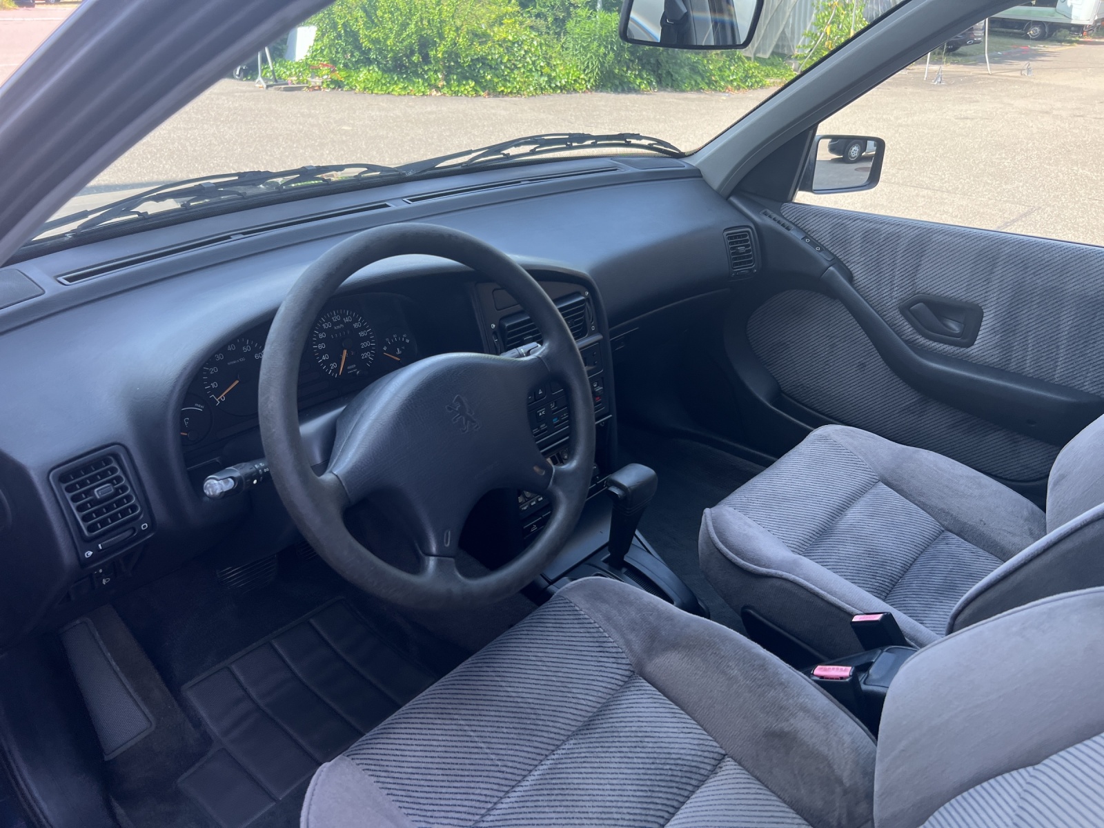 PEUGEOT 405 2.0 SRI ABS-image-21