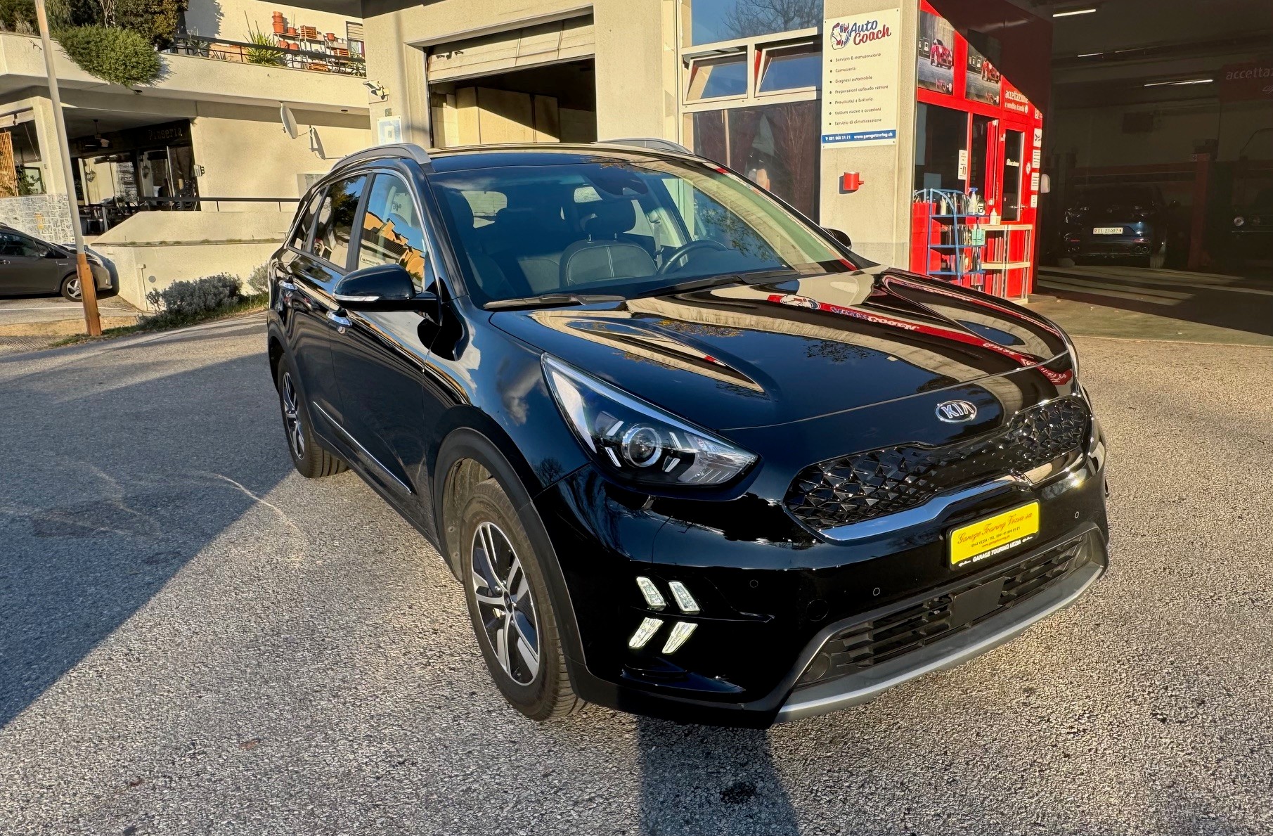 KIA Niro 1.6GDi Plug-in Hybrid Power DCT-image-11