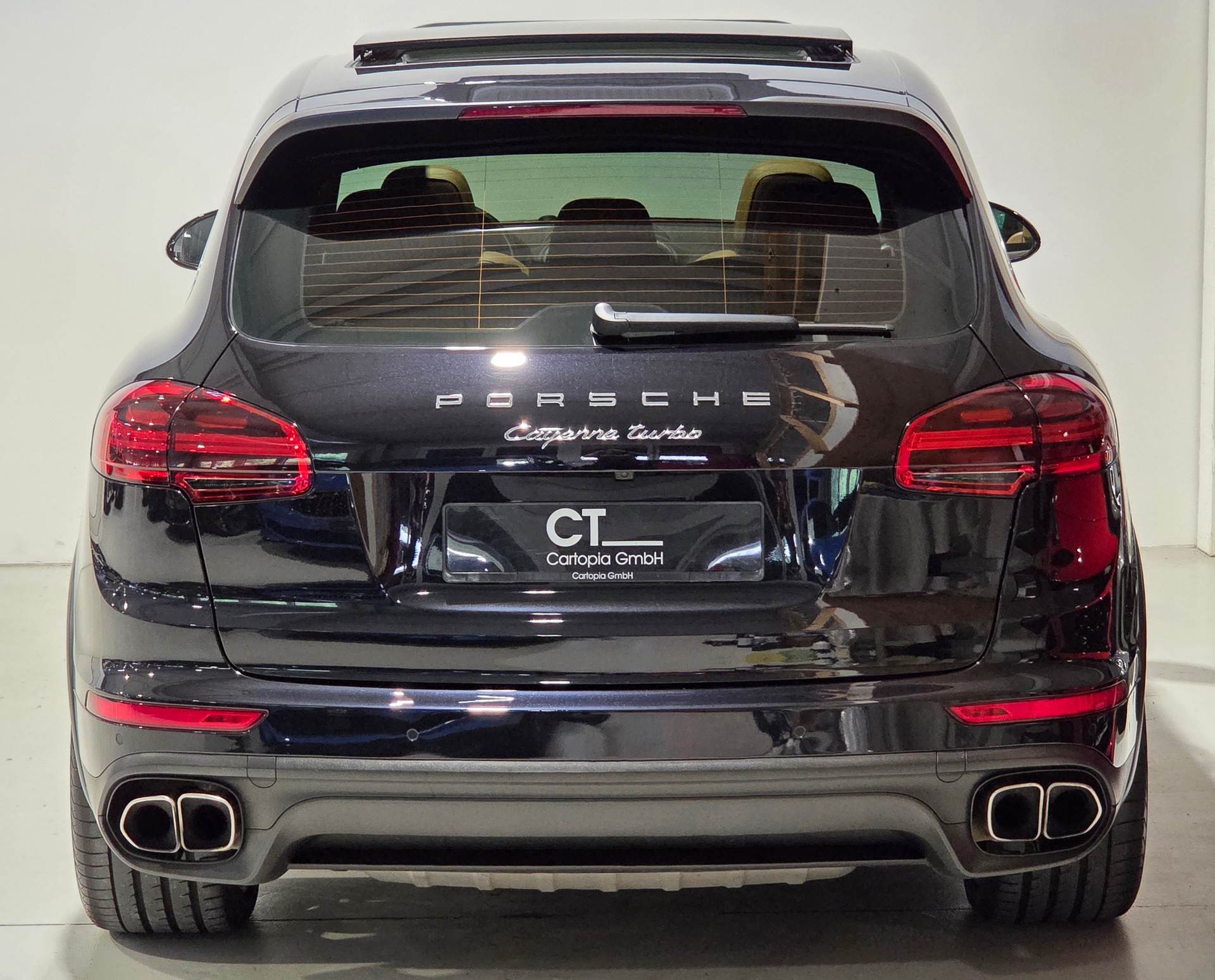 PORSCHE Cayenne Turbo-image-4