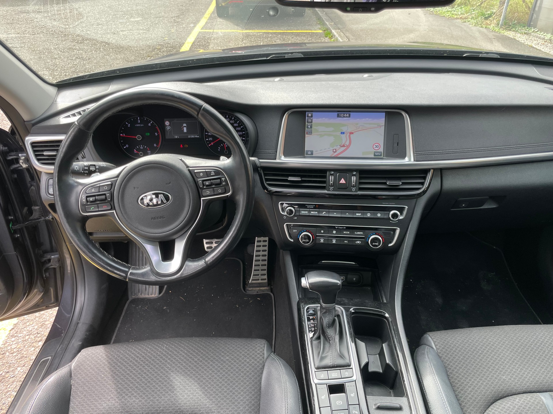 KIA Optima SW 1.7 CRDi Style GT Line DCT-image-7