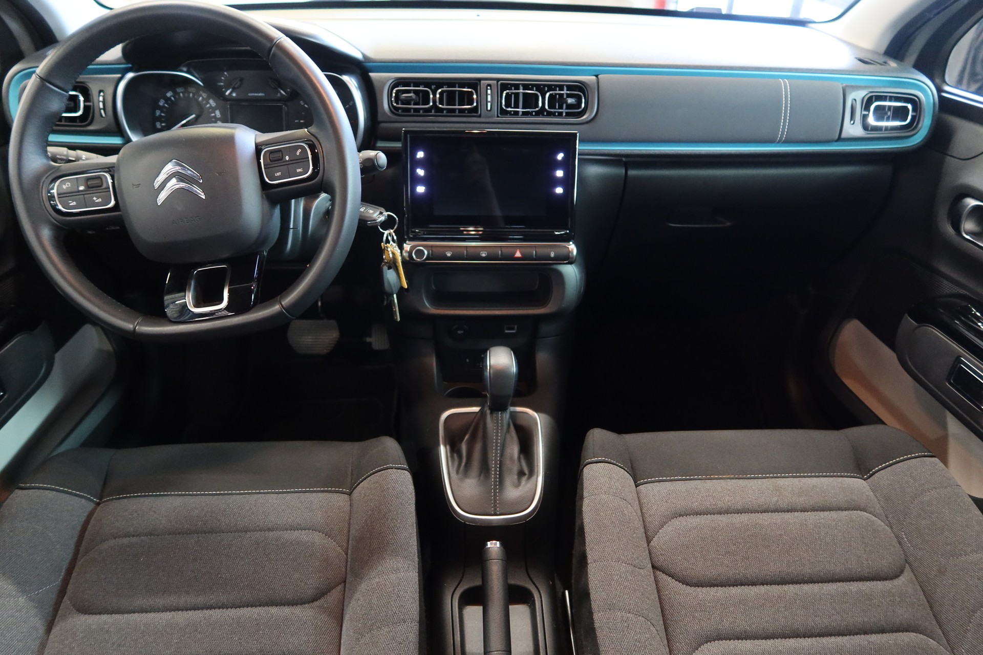 CITROEN C4 Cactus 1.6 HDi Shine-image-4