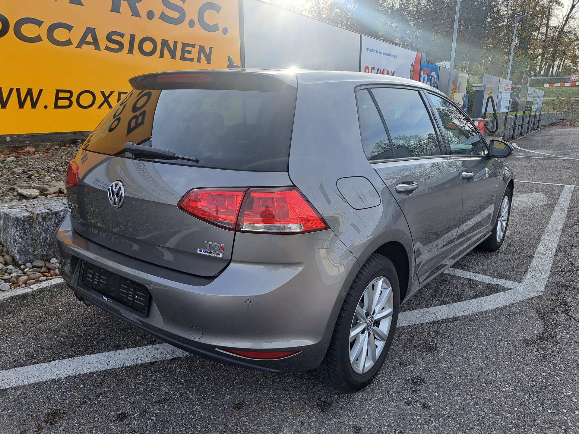 VW Golf 1.4 TSI Lounge-image-1