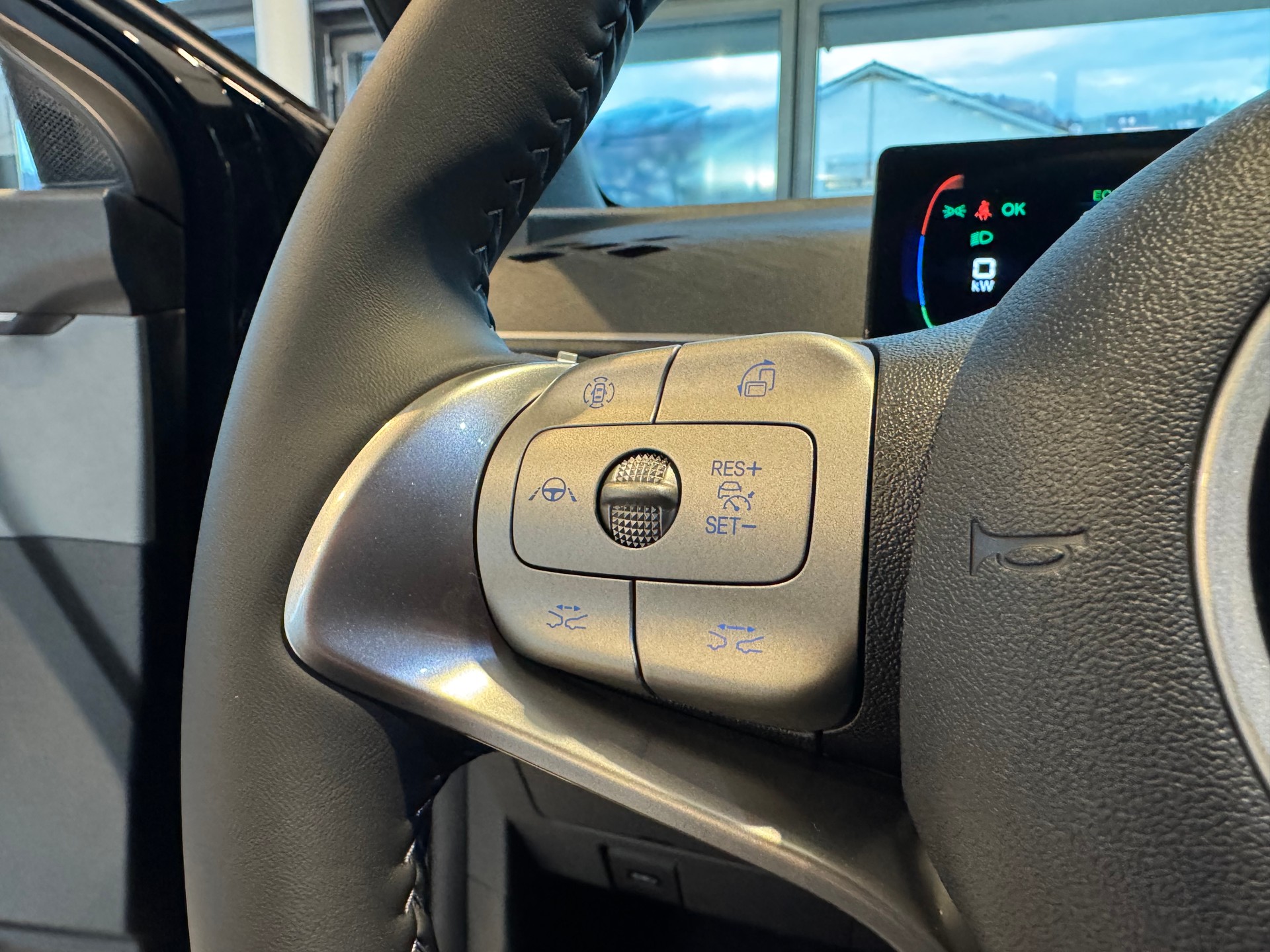 BYD Dolphin Surf 43 kWh Comf-image-12