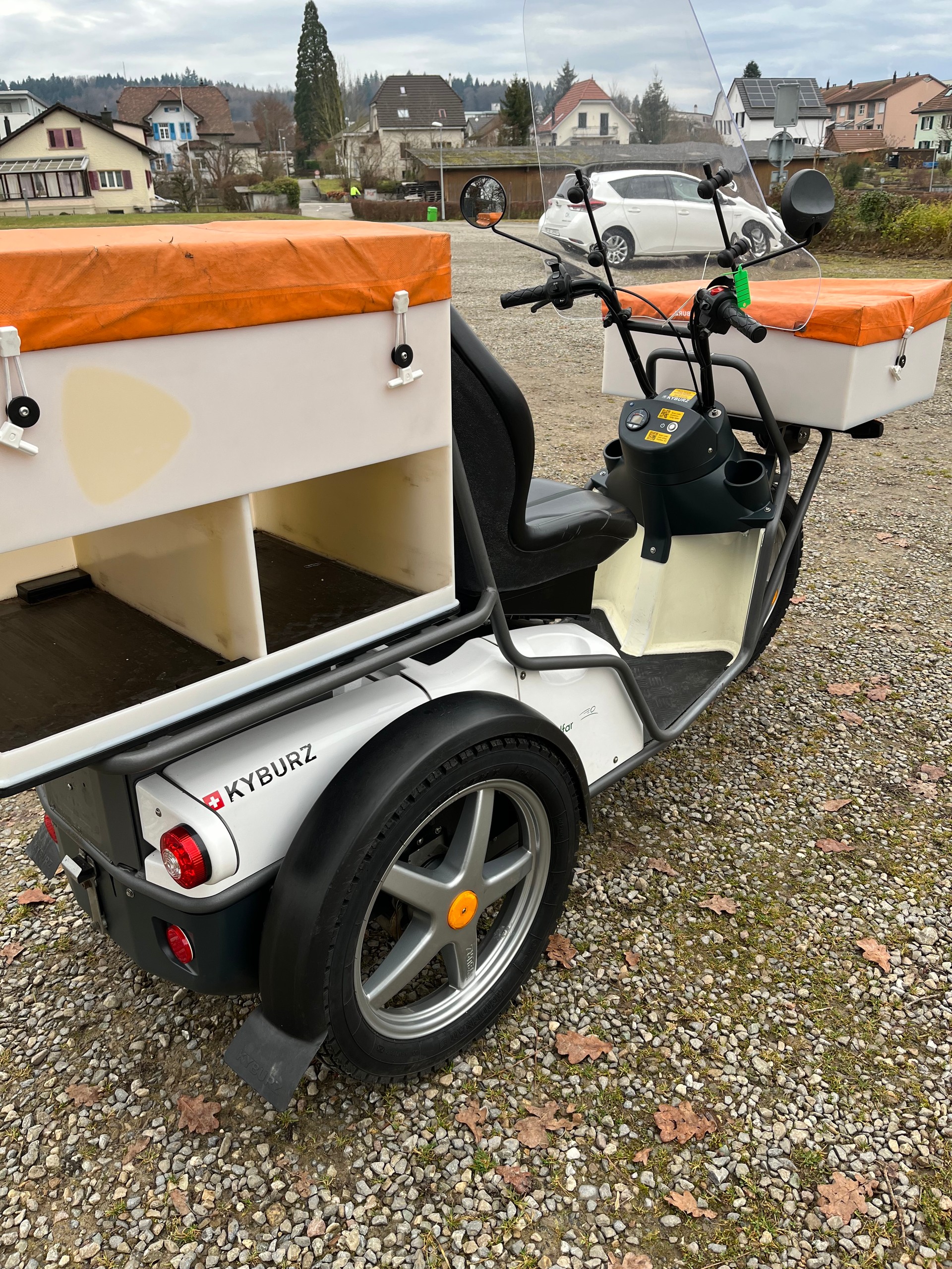 KYBURZ DXS 45km/h 240Ah Keyless-image-2