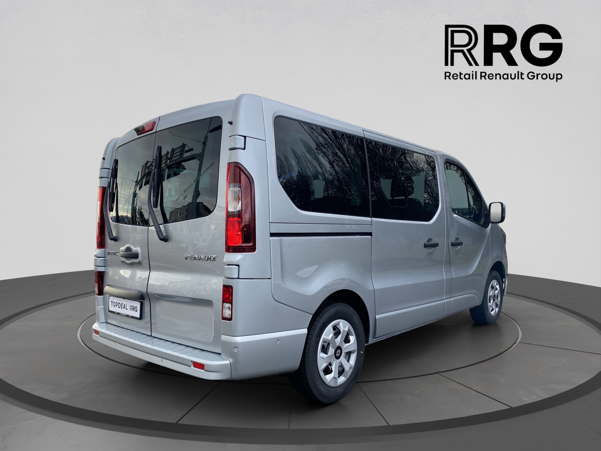 RENAULT Trafic Blue dCi 150 Passenger Techno-image-2
