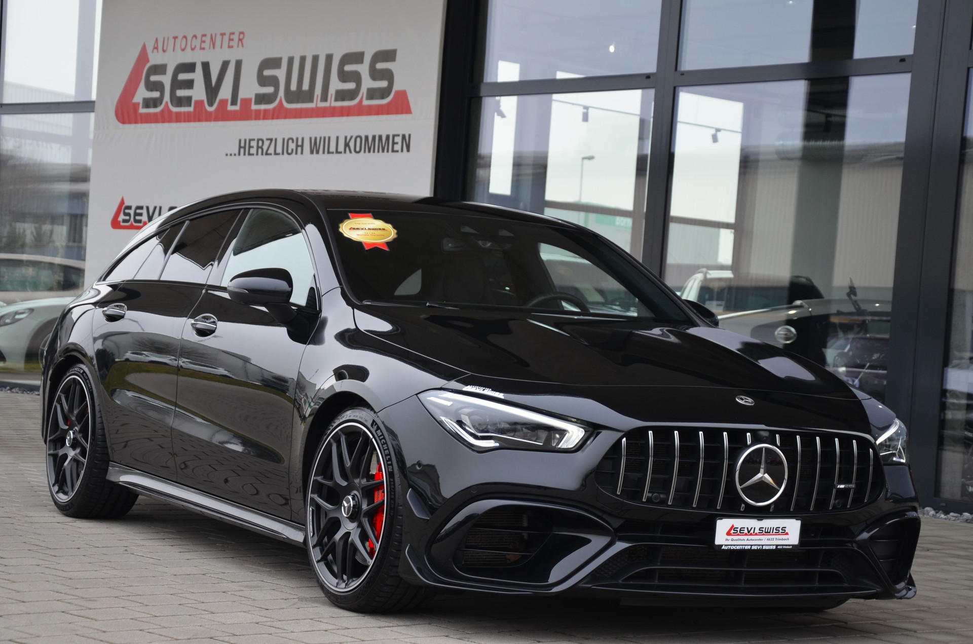 MERCEDES-BENZ CLA Shooting Brake 45 S AMG 4Matic+ 8G-DCT*Performance Edition**Ab MFK*-showroom-element-1