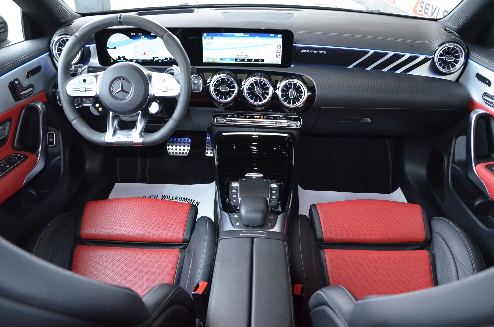 MERCEDES-BENZ CLA Shooting Brake 45 S AMG 4Matic+ 8G-DCT*Performance Edition**Ab MFK*-image-14