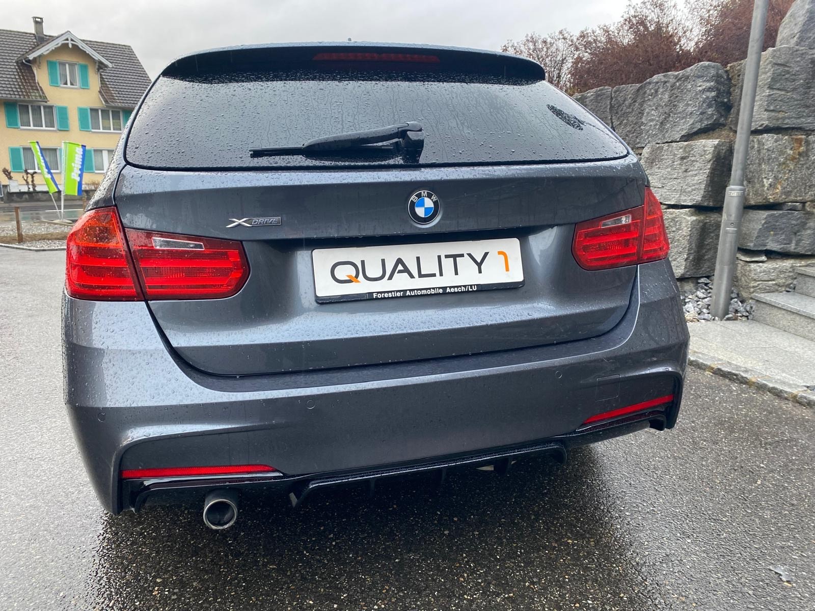 BMW 320d xDrive Touring Sport Line Steptronic-image-4
