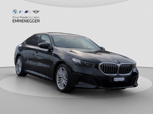 BMW 530e xDrive M Sport-showroom-element-2