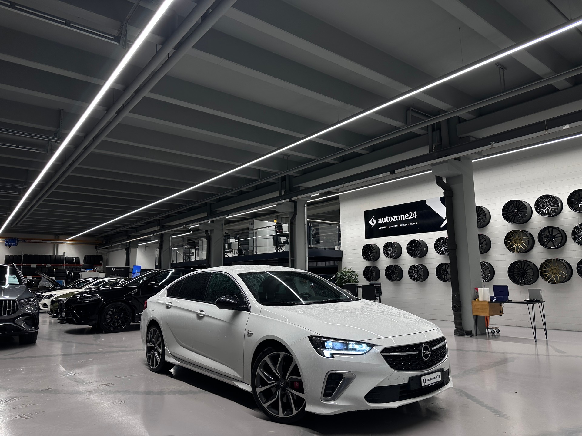 OPEL Insignia Grand Sport 2.0 T GSi AWD *CH-Auto*Frisch MFK*Garantie*Lückenlose Servicehistorie bei Opel*-image-6