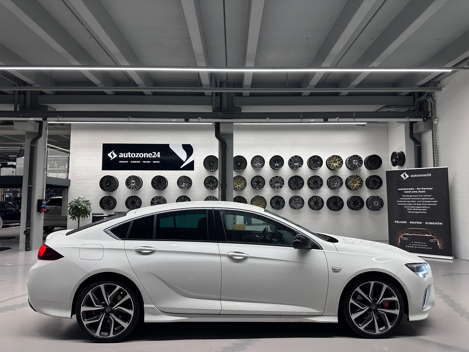 OPEL Insignia Grand Sport 2.0 T GSi AWD *CH-Auto*Frisch MFK*Garantie*Lückenlose Servicehistorie bei Opel*-image-5