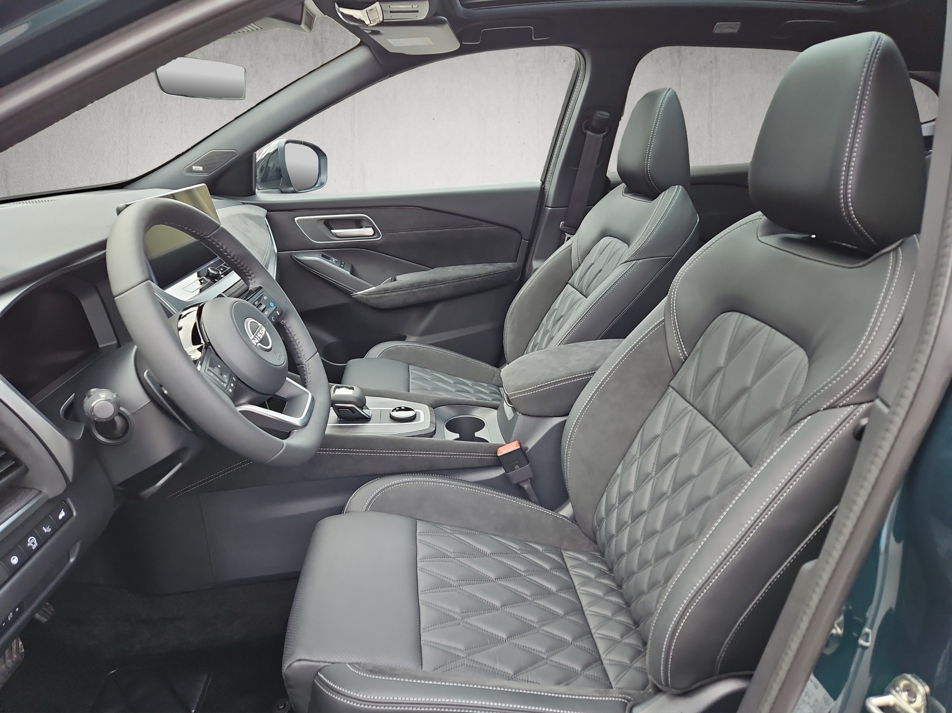 NISSAN Qashqai 1.3 MHEV Tekna+ 4x4 - Ocean green-image-8
