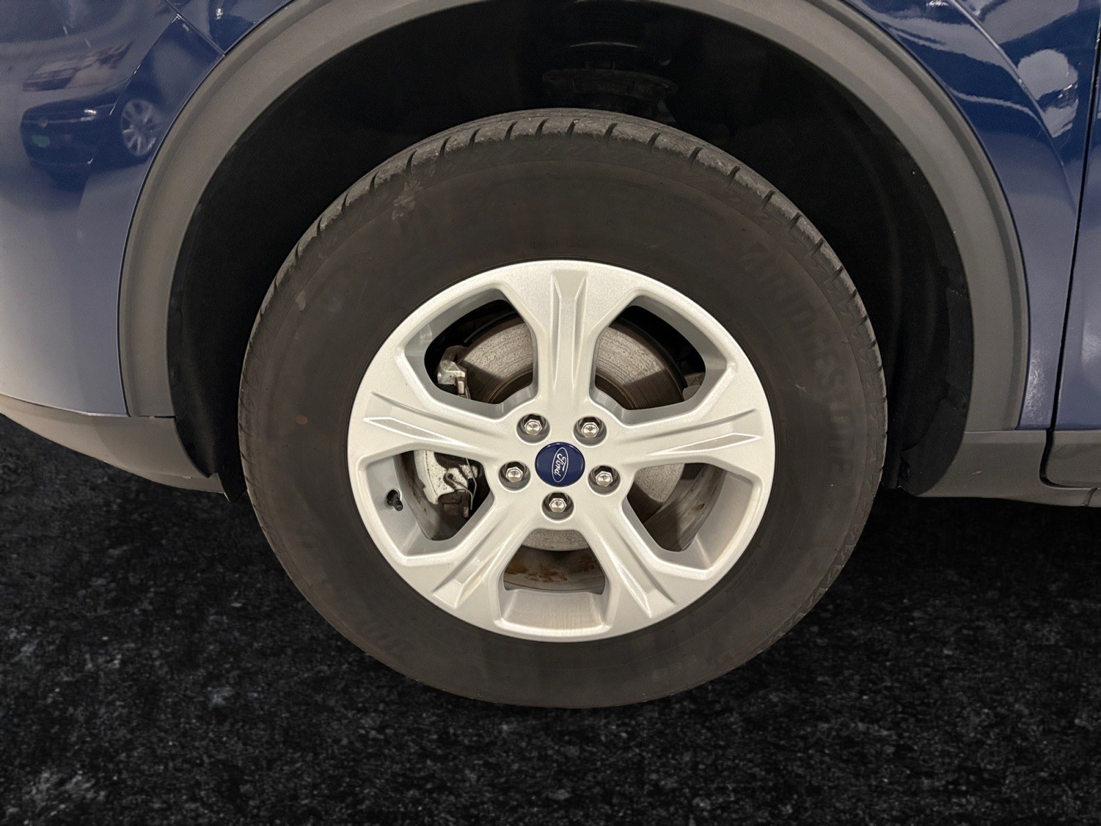 FORD Kuga 2.5 FHEV Cool & Connect 4WD/ 8 roues-image-15