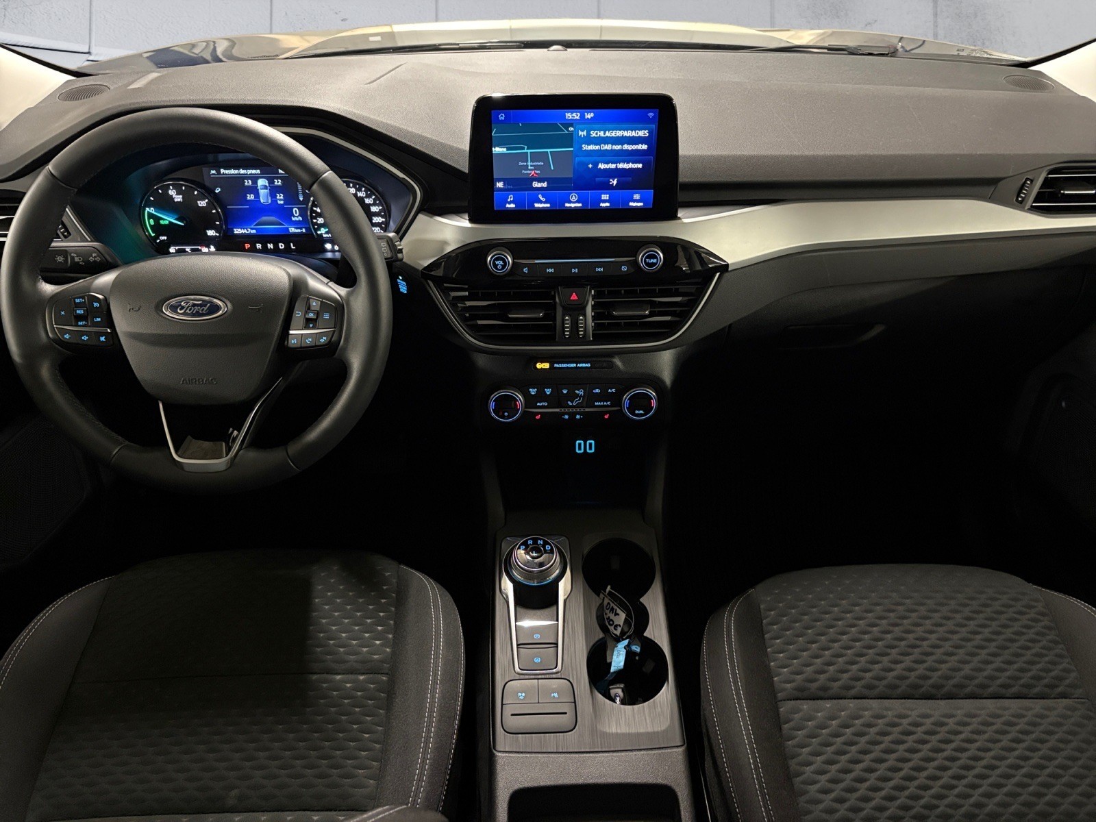FORD Kuga 2.5 FHEV Cool & Connect 4WD/ 8 roues-image-11