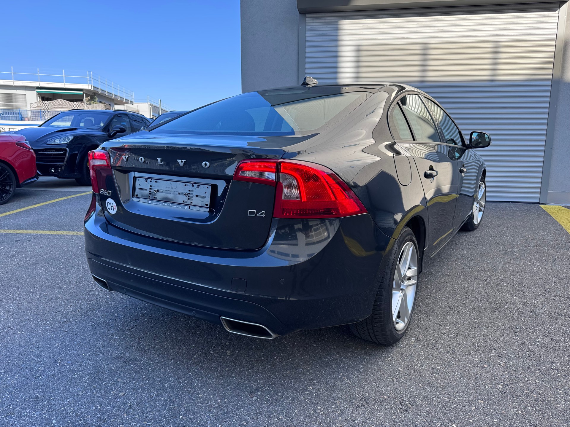 VOLVO S60 D4 Geartronic-showroom-element-3