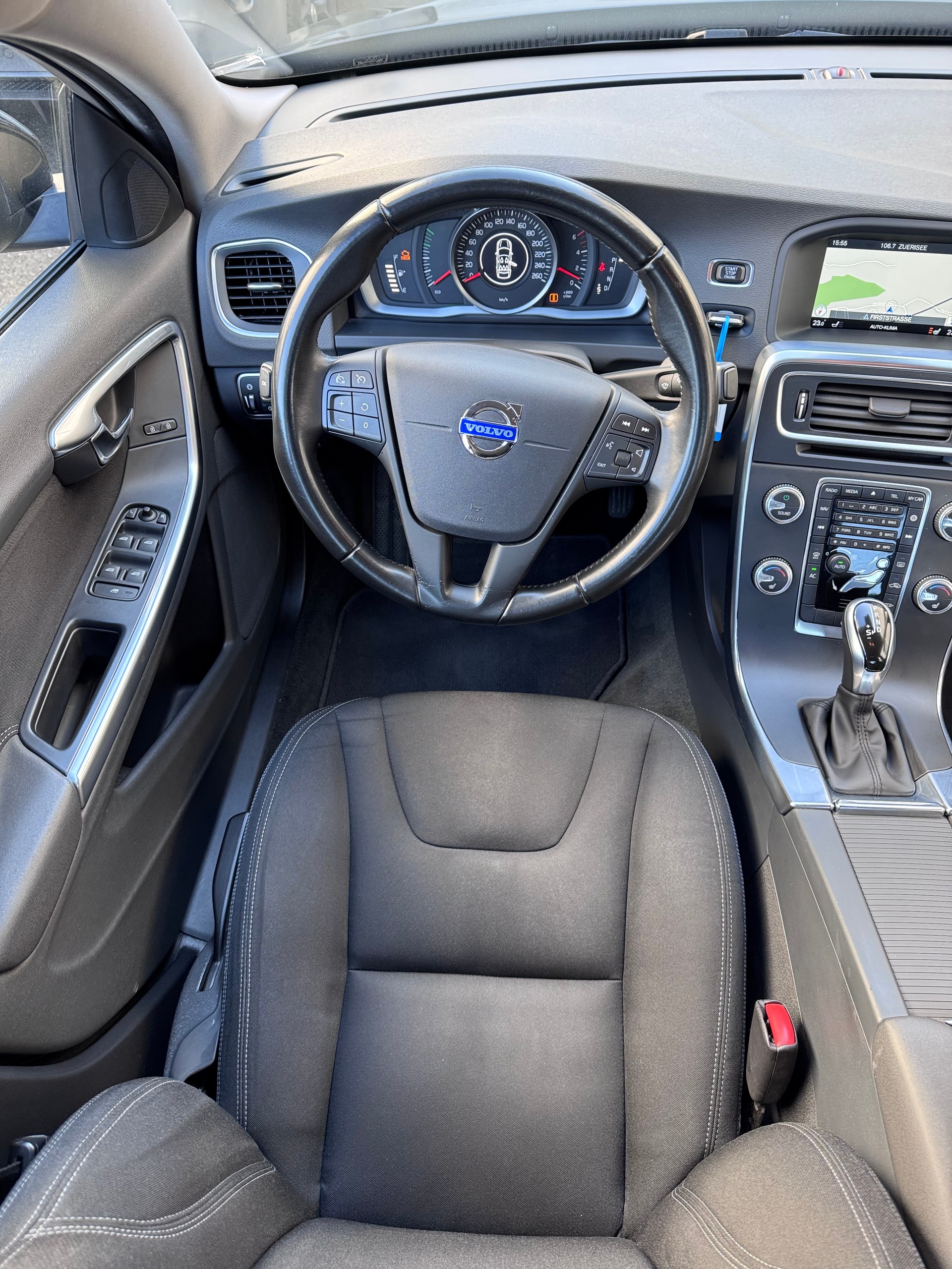 VOLVO S60 D4 Geartronic-image-6