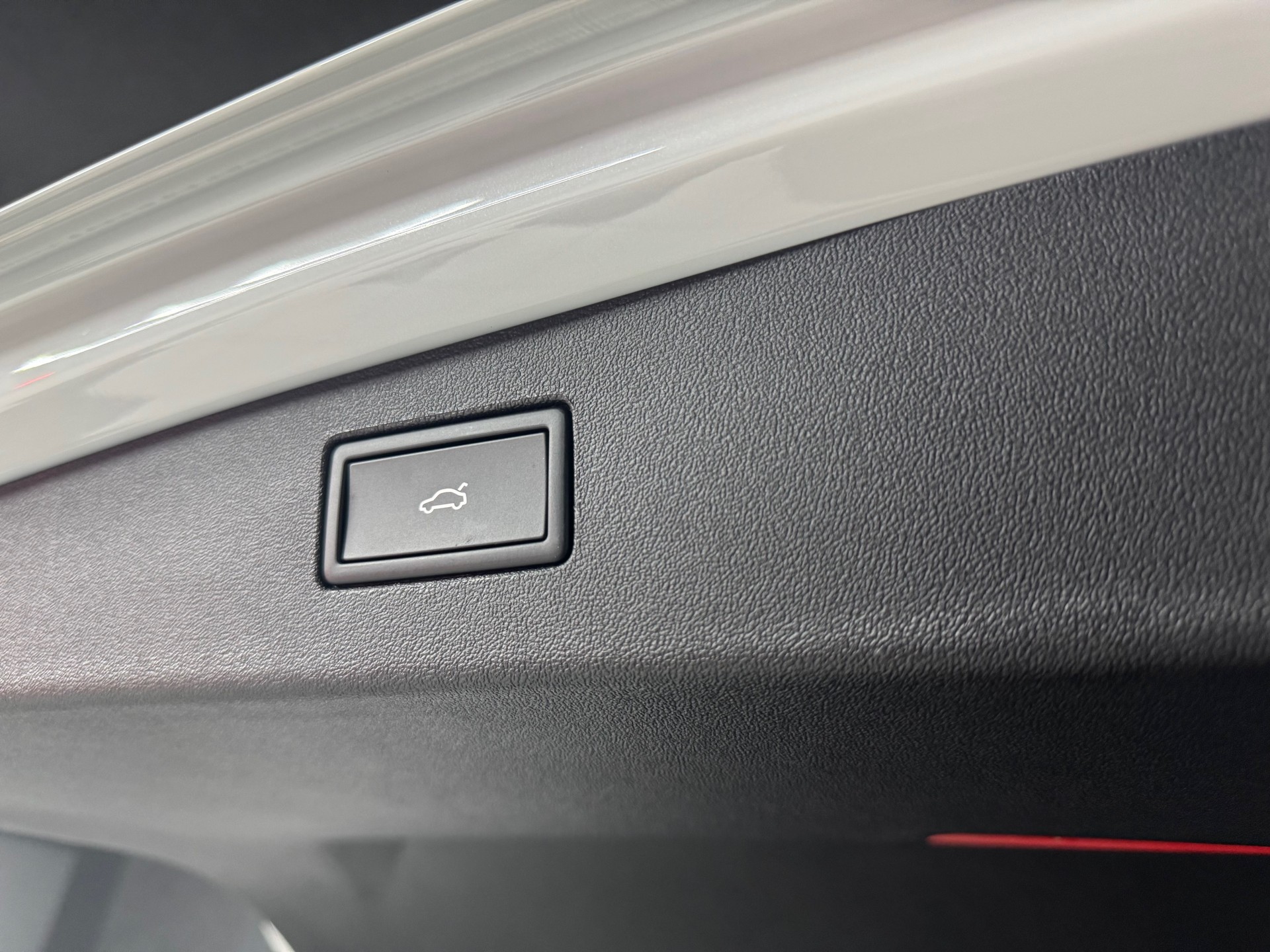 VW Tiguan 2.0TSI DSG R-Li 4M-image-13