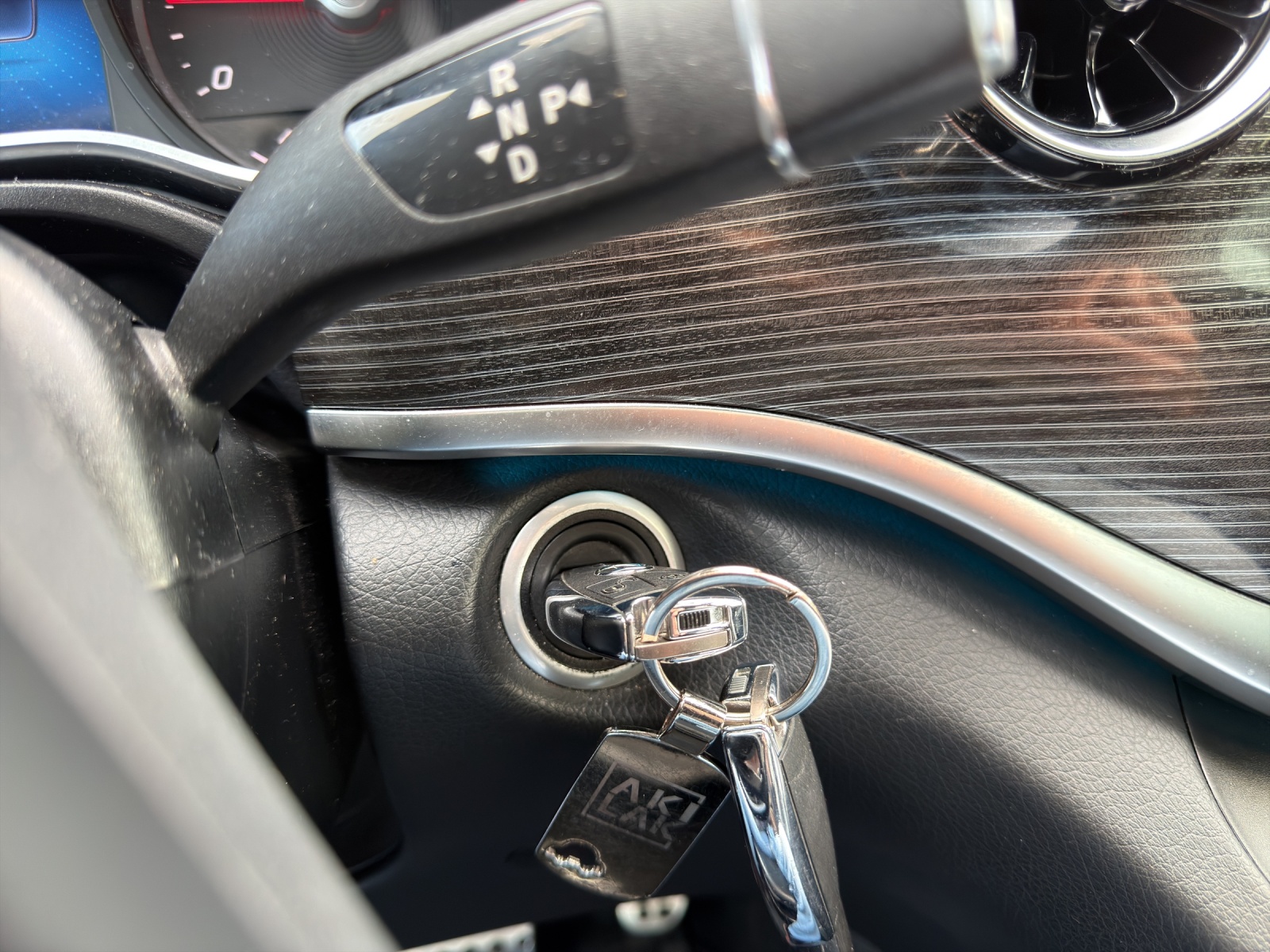 MERCEDES-BENZ V 300 d lang Avantgarde 4Matic 9G-Tronic-image-27