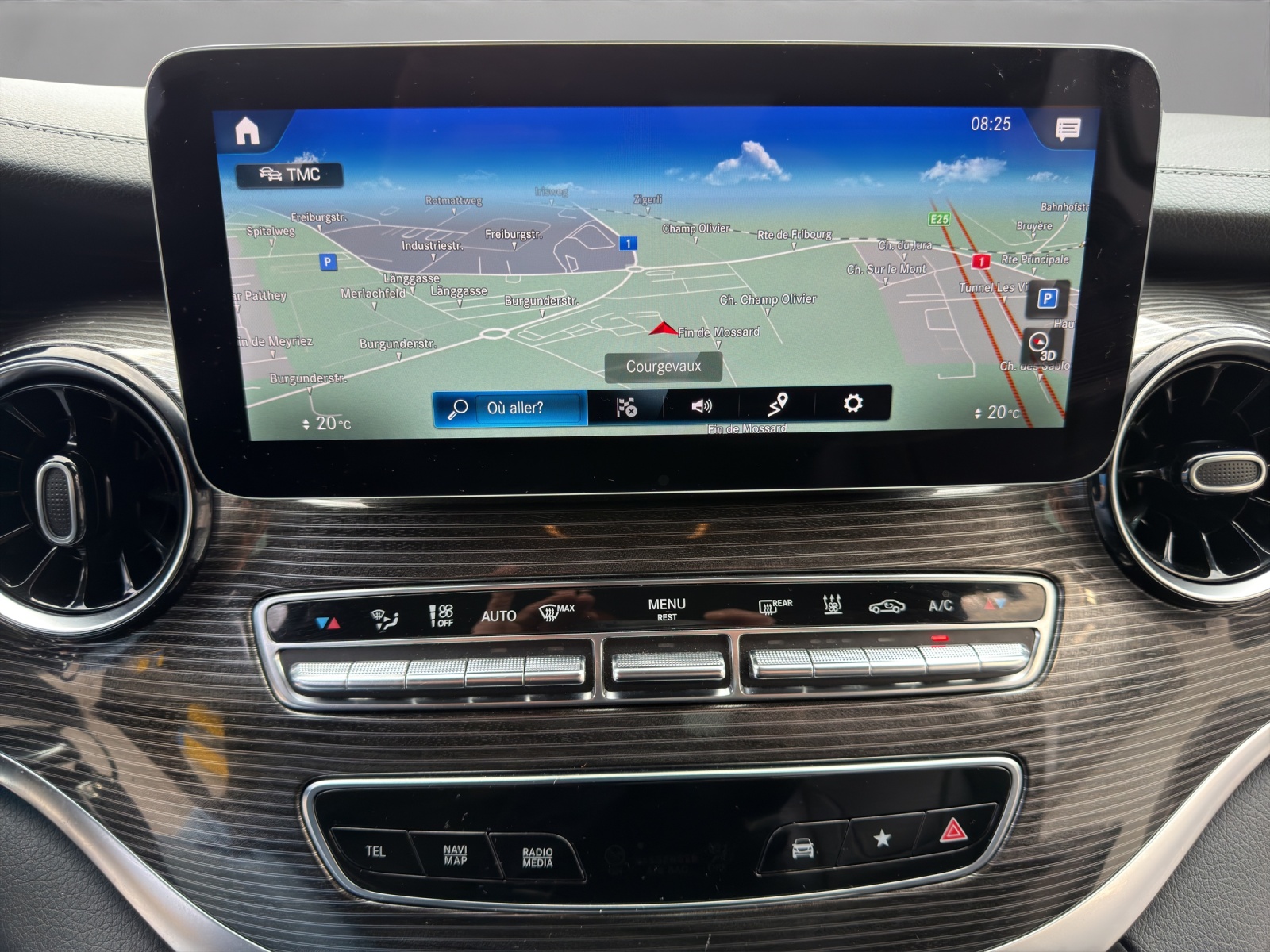 MERCEDES-BENZ V 300 d lang Avantgarde 4Matic 9G-Tronic-image-13