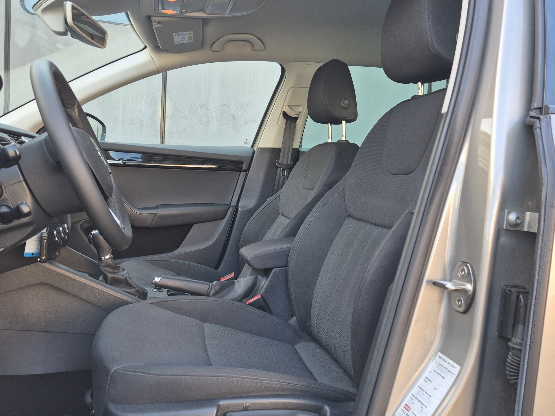 SKODA Octavia Combi 1.4 TSI G-tec Style CNG DSG-image-14