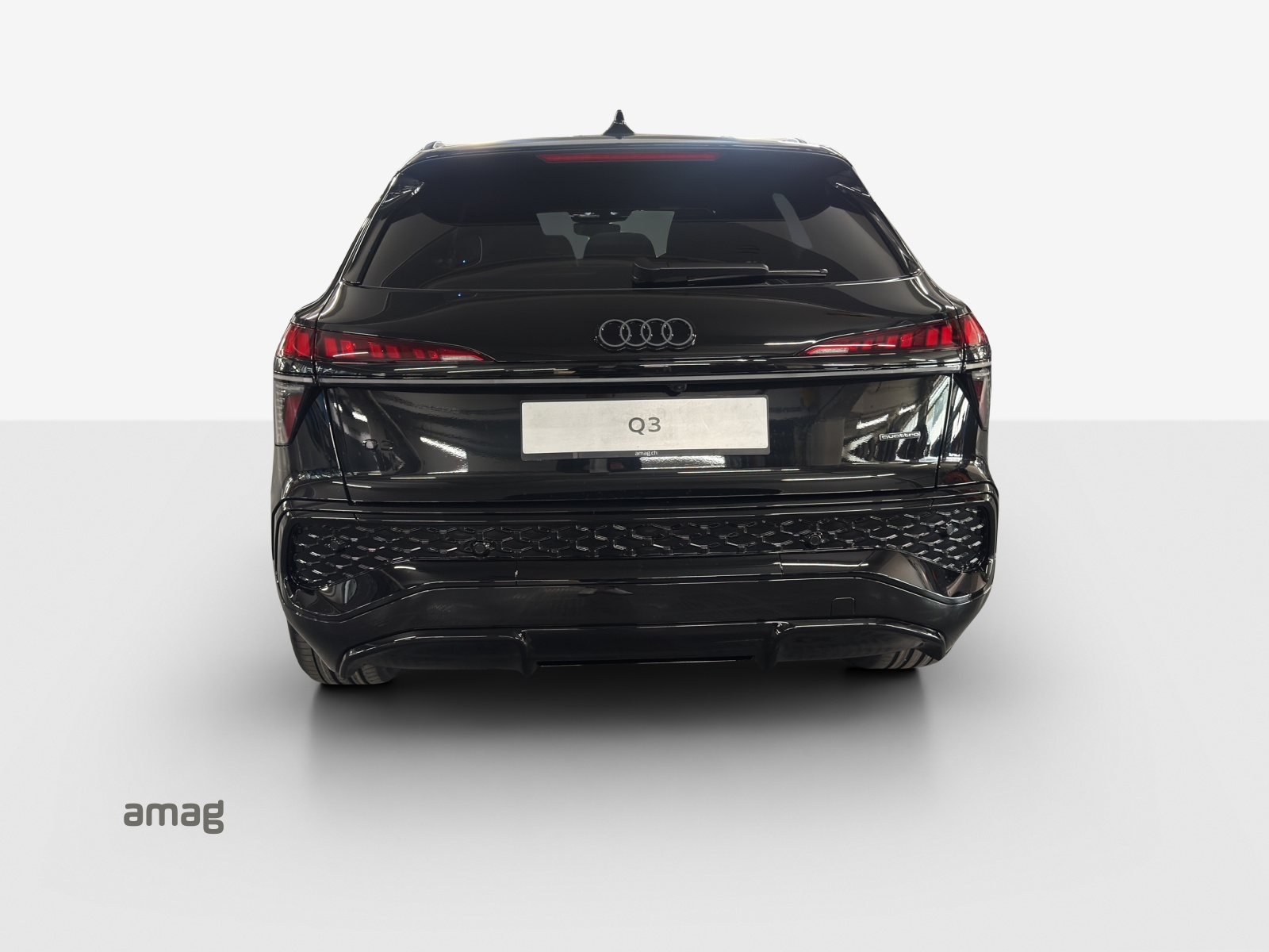 AUDI Q3 SUV TFSI quattro 195 kW S tronic-showroom-element-3