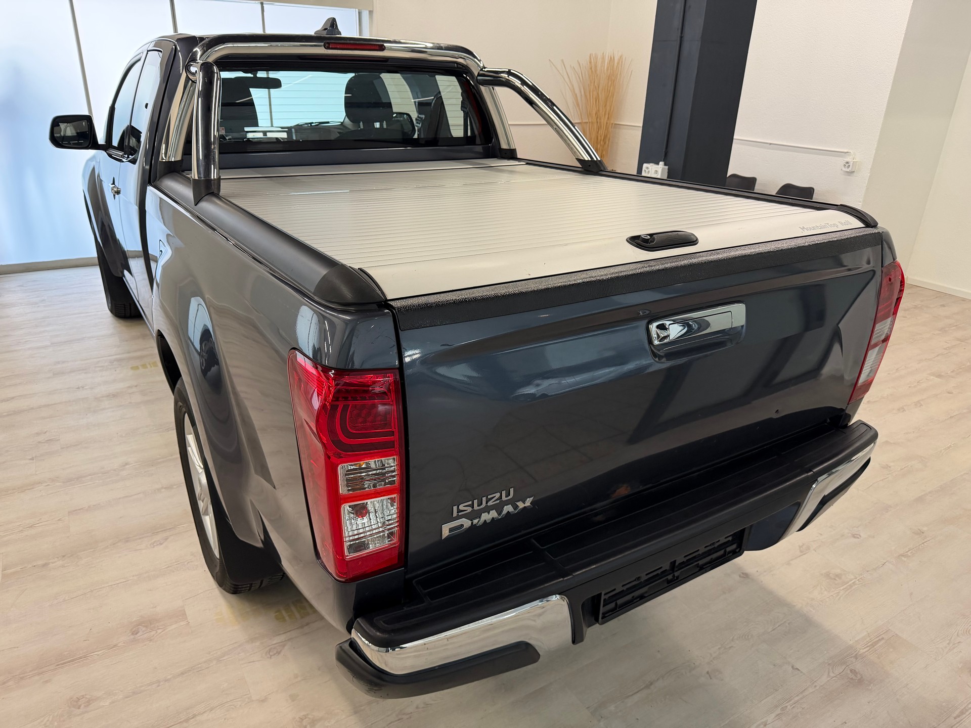 ISUZU D-MAX 1.9 SpaceCab Solar Plus 4x4 A-image-17