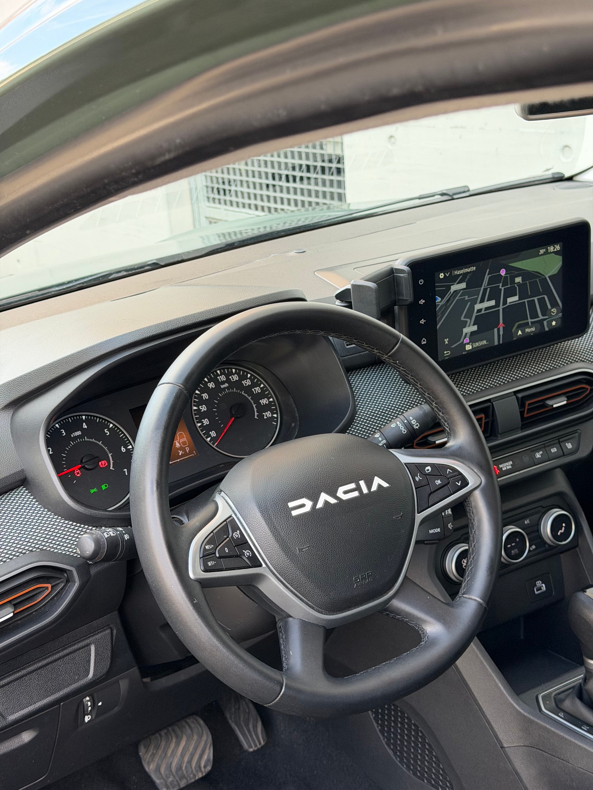 DACIA Sandero Stepway TCe 90 Expression CVT Anhängerkupplung-image-7