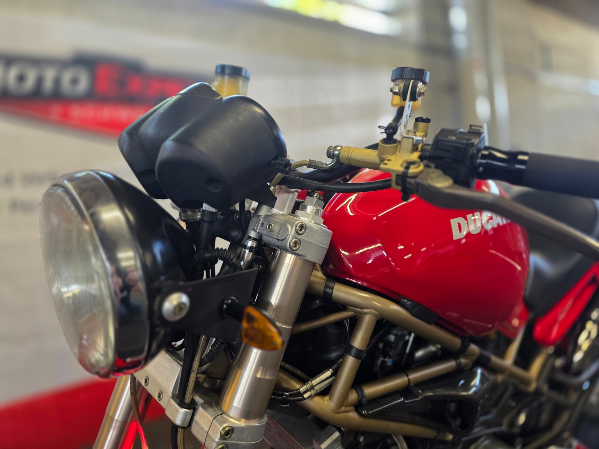 DUCATI Monster 900-image-6
