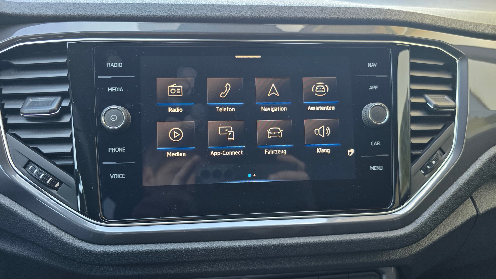 VW T-Roc 2.0 TSI Sport DSG 4Motion-image-8