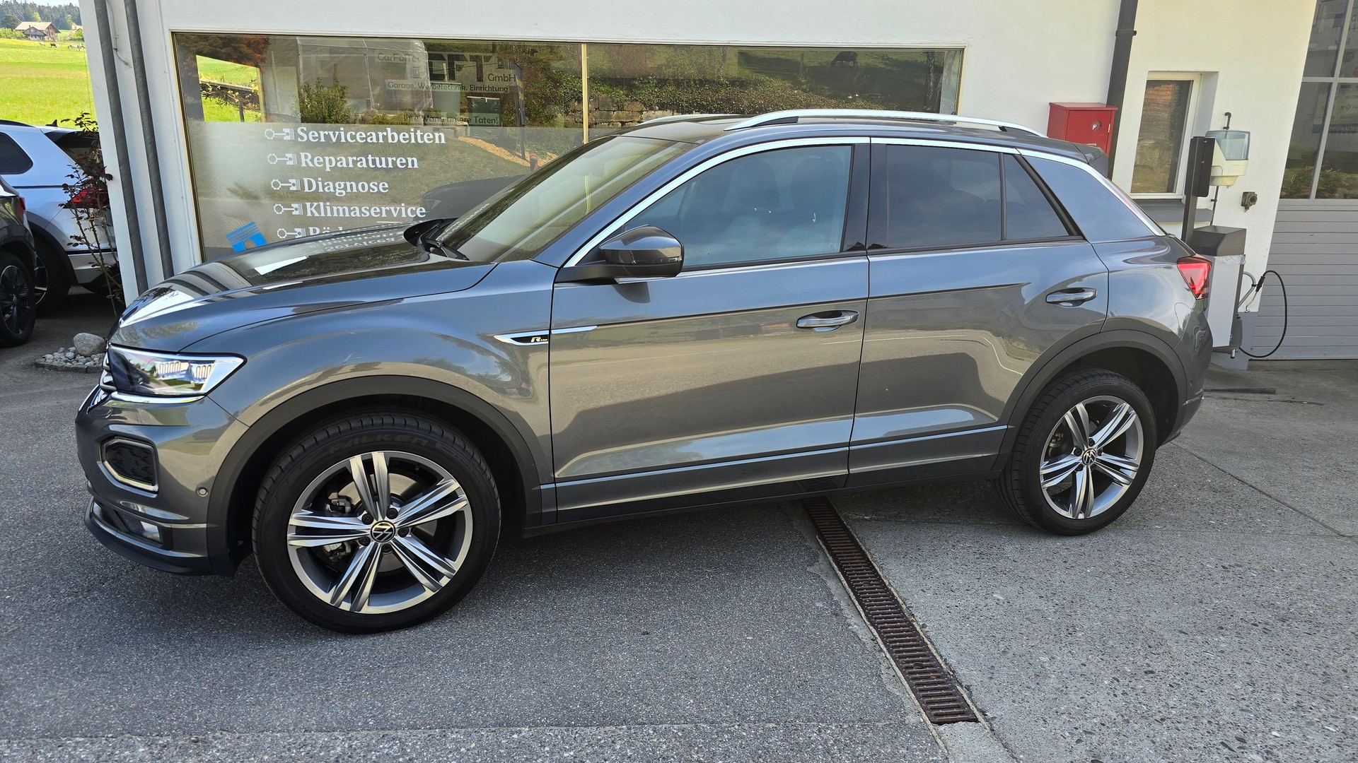 VW T-Roc 2.0 TSI Sport DSG 4Motion-image-1