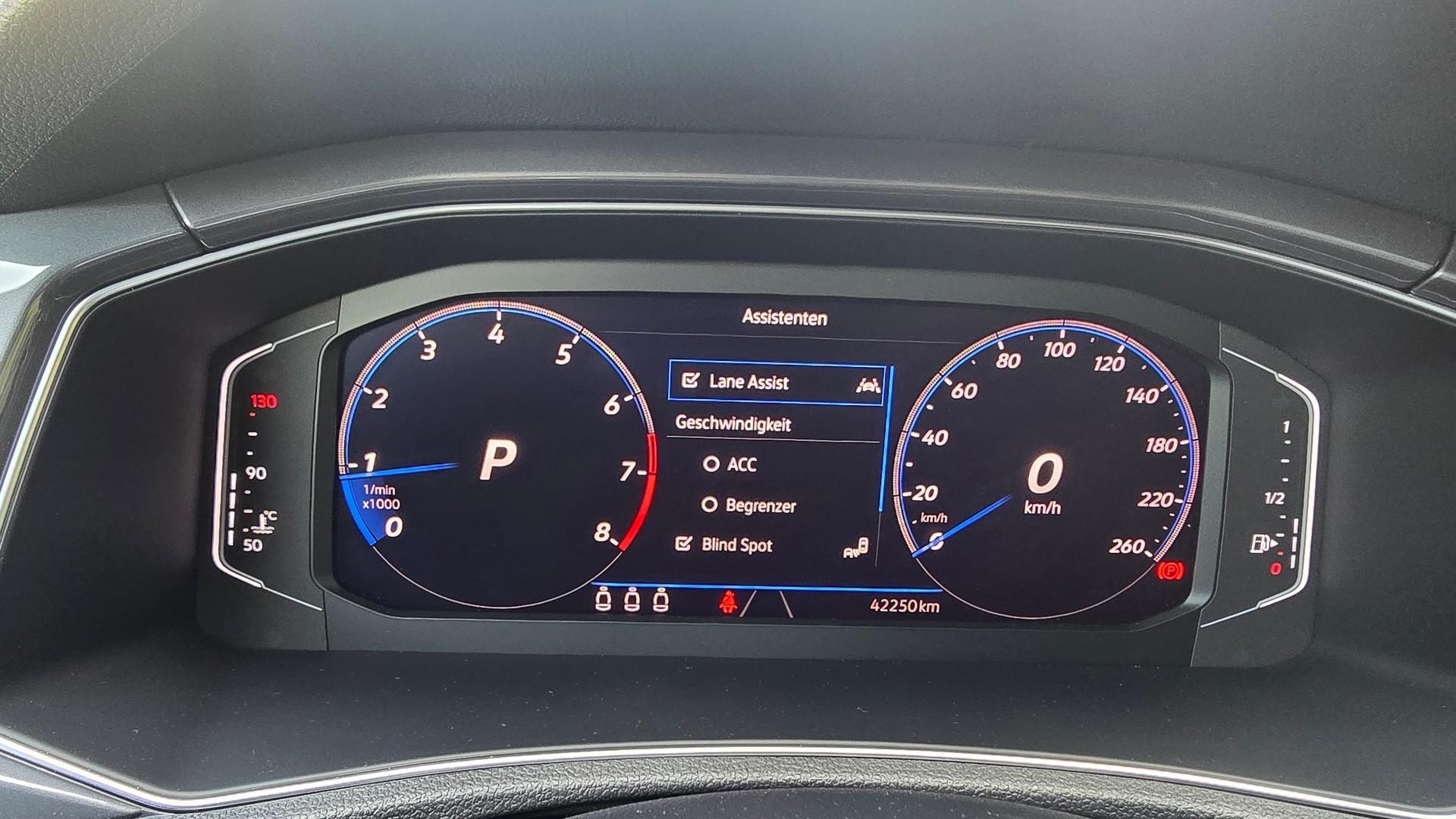 VW T-Roc 2.0 TSI Sport DSG 4Motion-image-7