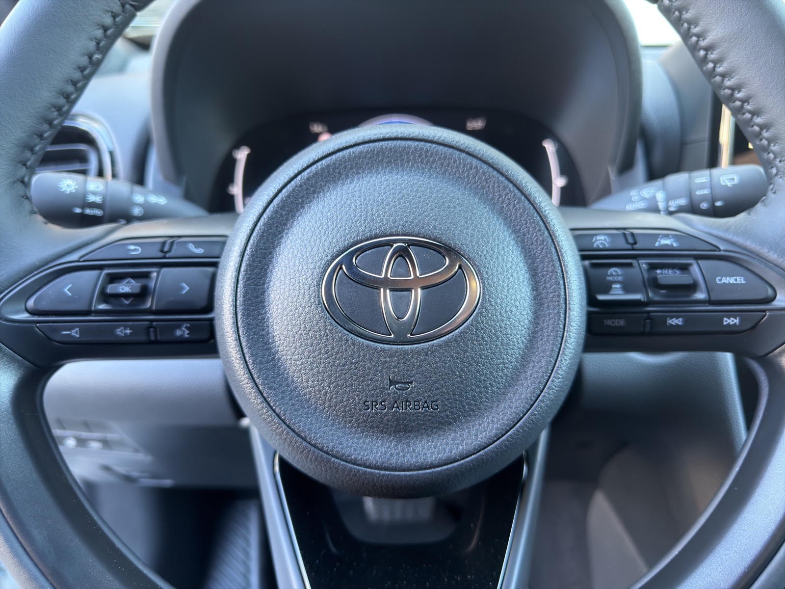 TOYOTA Yaris Cross 1.5 Active Drive e-CVT-image-30