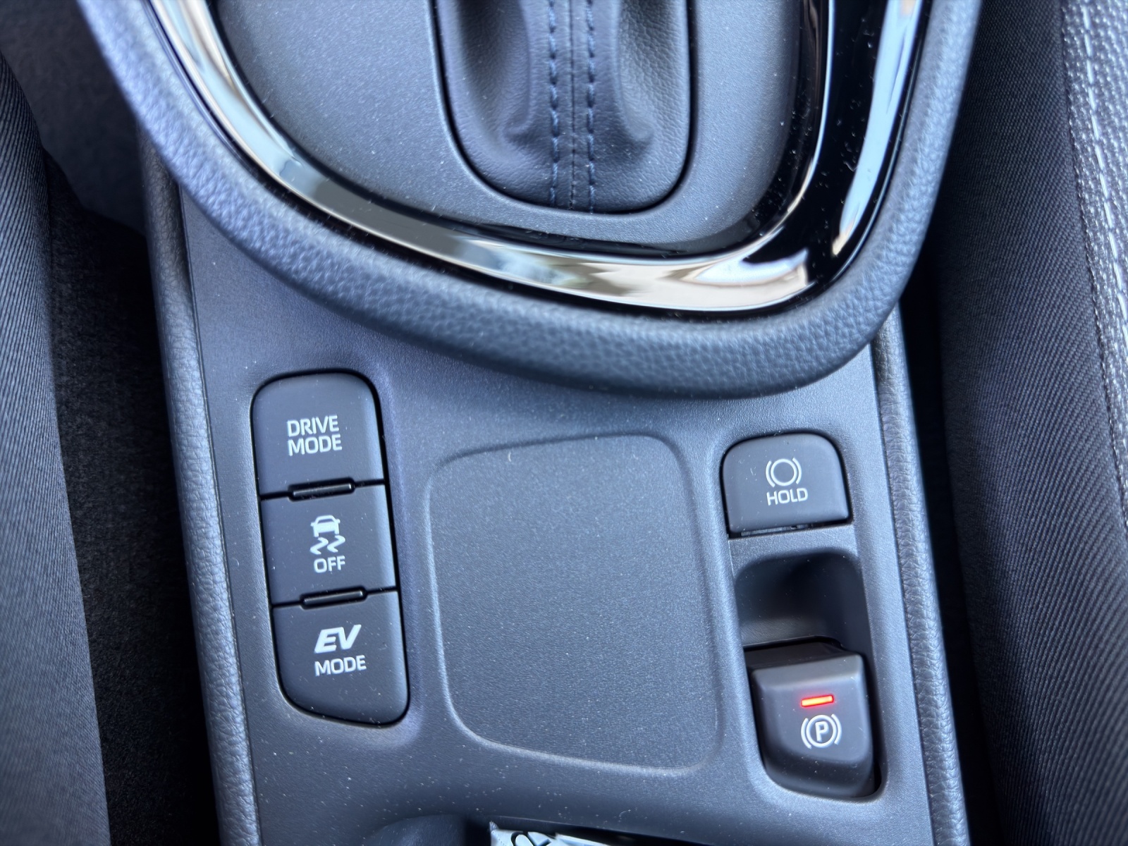 TOYOTA Yaris Cross 1.5 Active Drive e-CVT-image-21