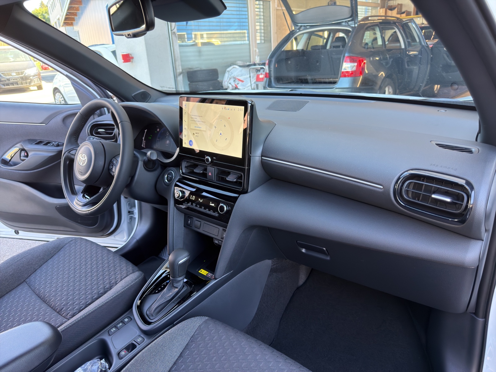 TOYOTA Yaris Cross 1.5 Active Drive e-CVT-image-26