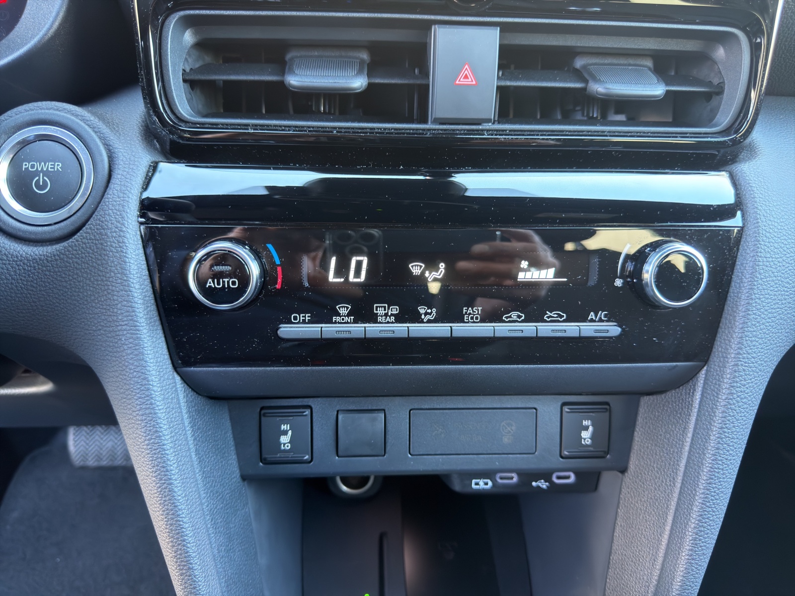 TOYOTA Yaris Cross 1.5 Active Drive e-CVT-image-15