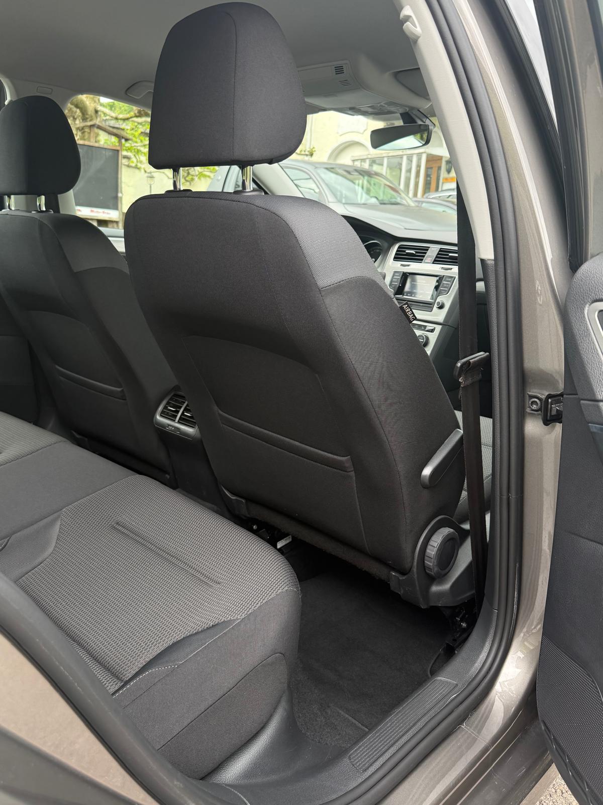 VW Golf 1.4 TSI Comfortline DSG-image-12