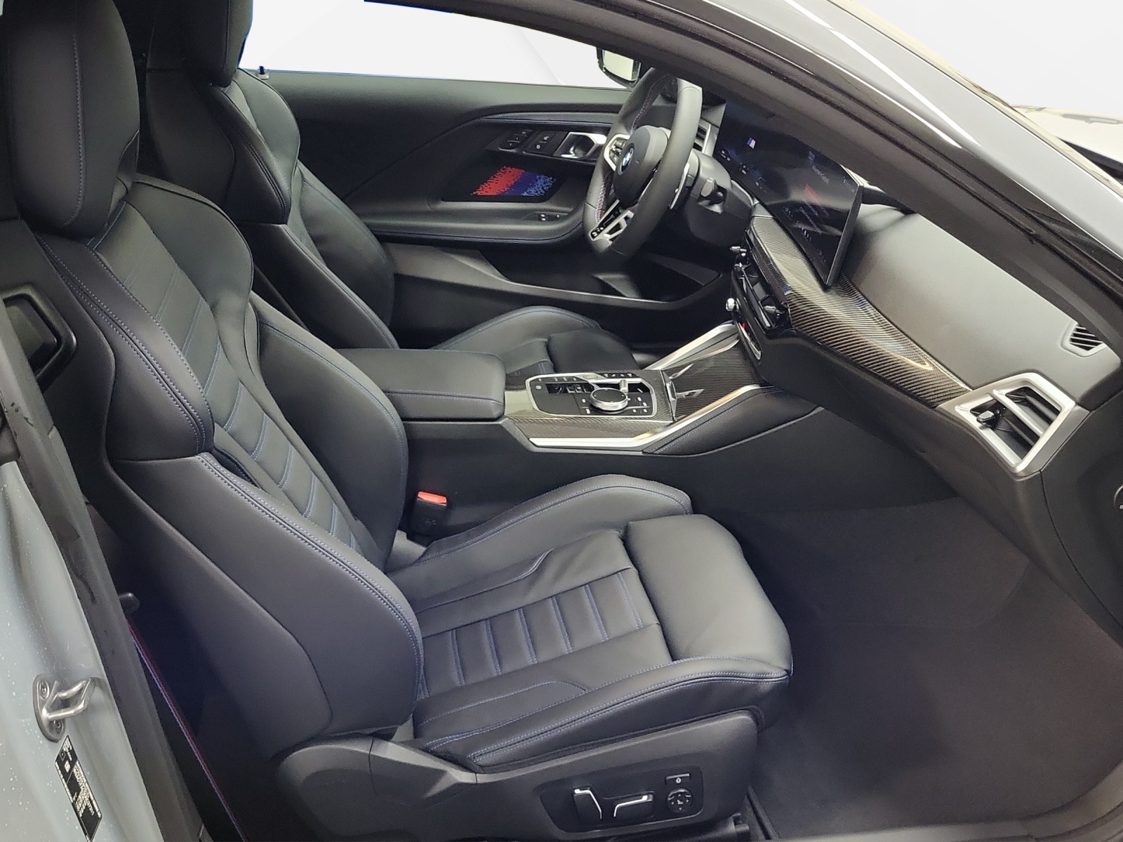 BMW M240i xDrive M Sport Pro Steptronic-image-10