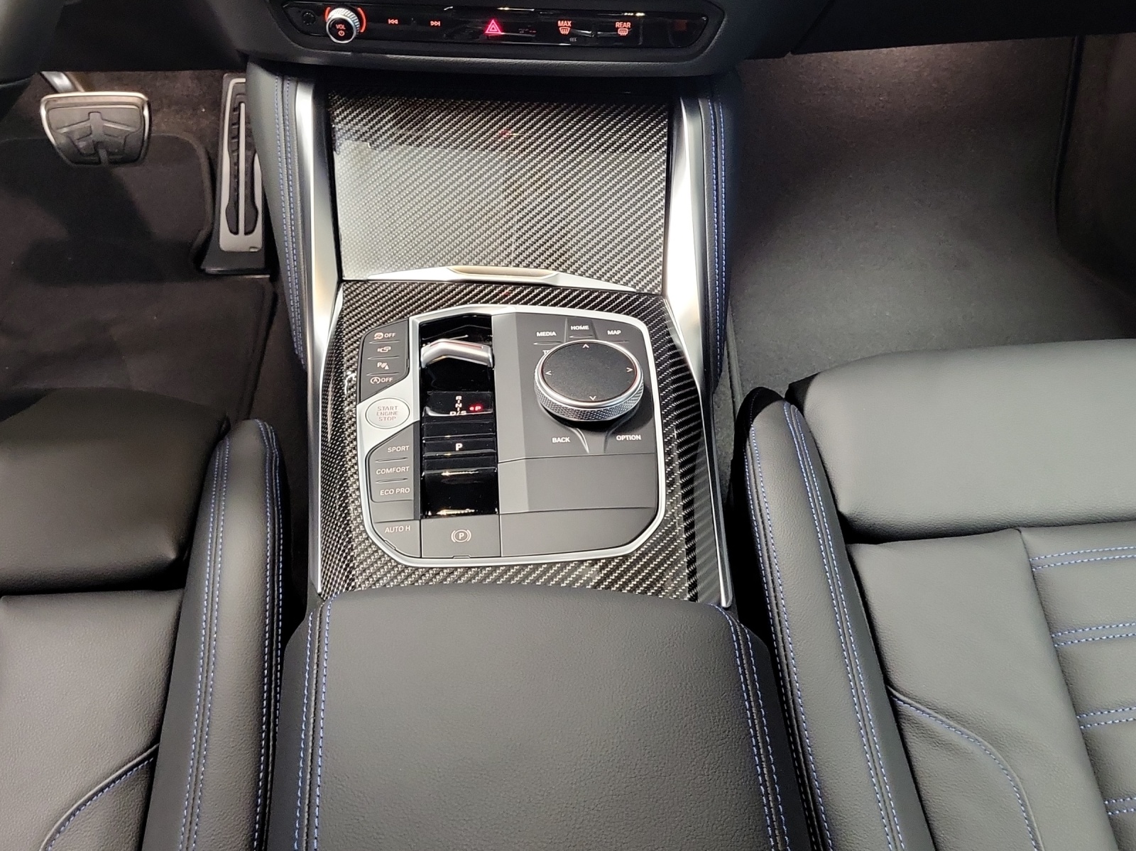 BMW M240i xDrive M Sport Pro Steptronic-image-18