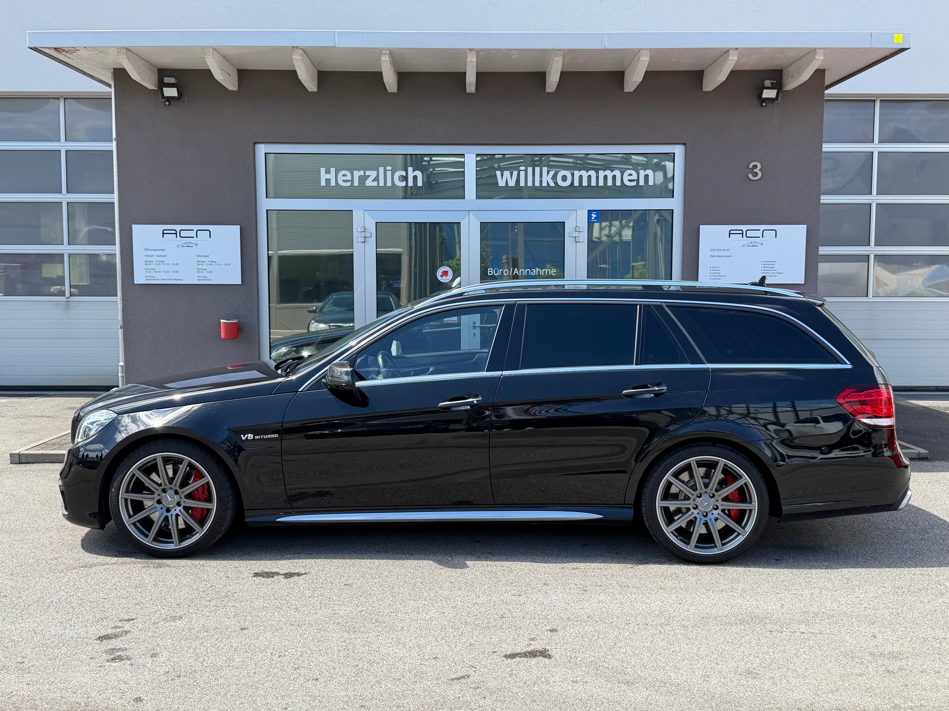 MERCEDES-BENZ E 63 AMG S 4Matic Speedshift-showroom-element-3