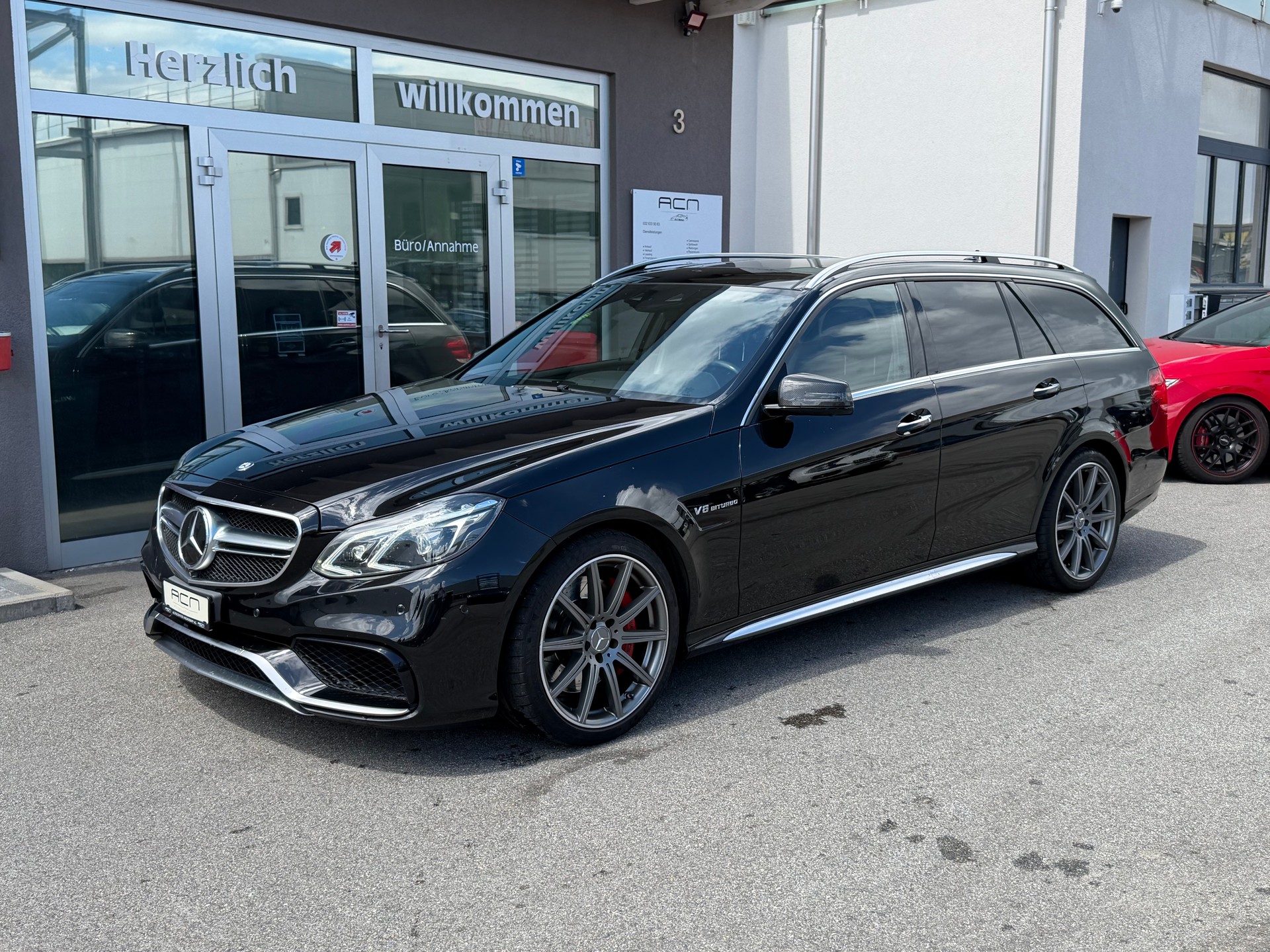 MERCEDES-BENZ E 63 AMG S 4Matic Speedshift-showroom-element-2