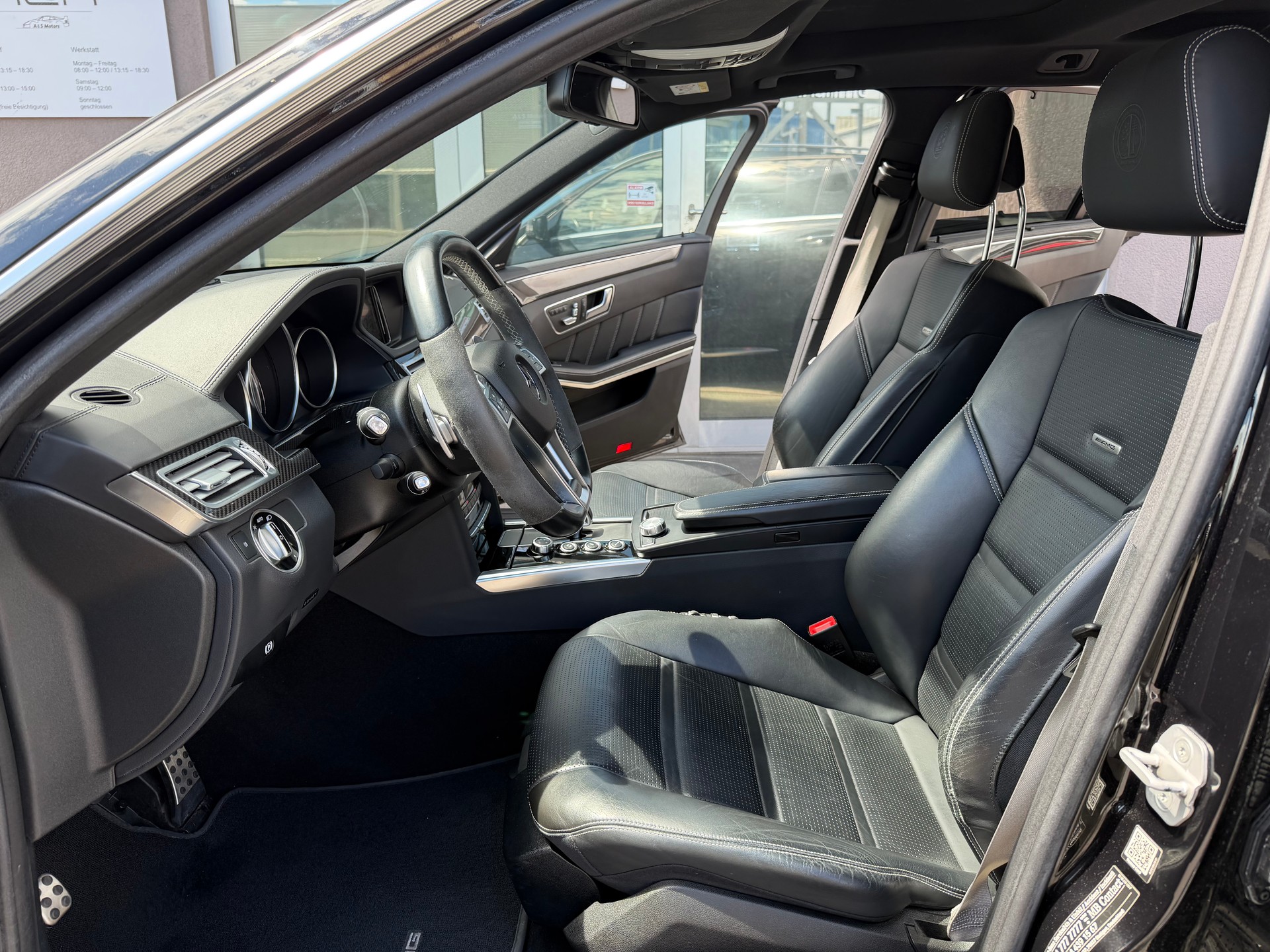 MERCEDES-BENZ E 63 AMG S 4Matic Speedshift-image-10